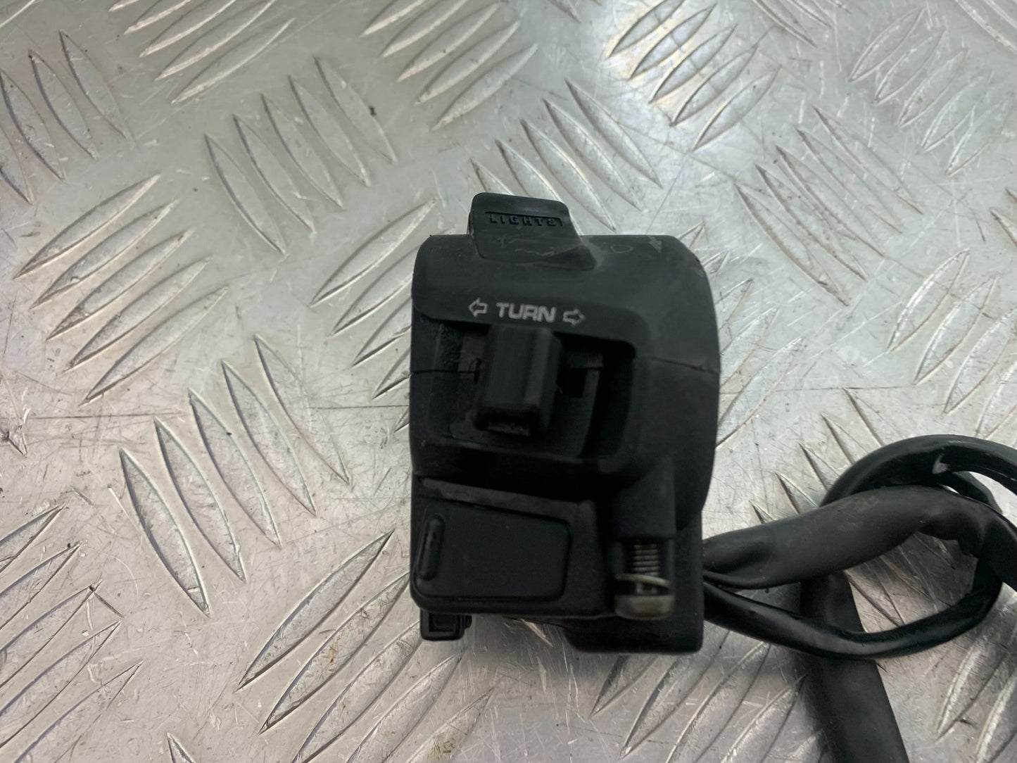 HONDA NT650 V DEAUVILLE LEFT SWITCH GEAR   YEAR 1999 (CMB1268)