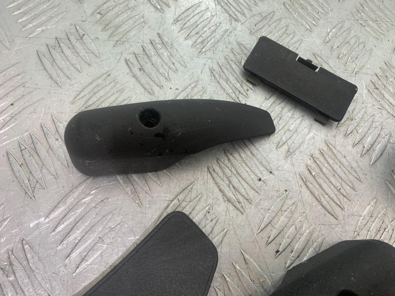 PIAGGIO MP3 250 ie INFILL PANELS  YEAR 2007 (CMB1307)