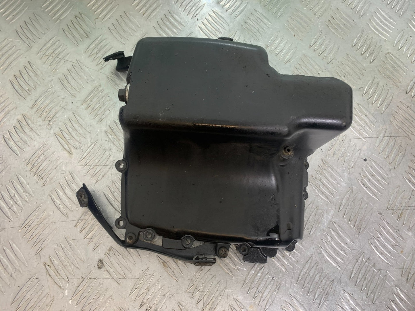 TRIUMPH 675 STREET TRIPLE SUMP  2013-2016 (CMB1186)