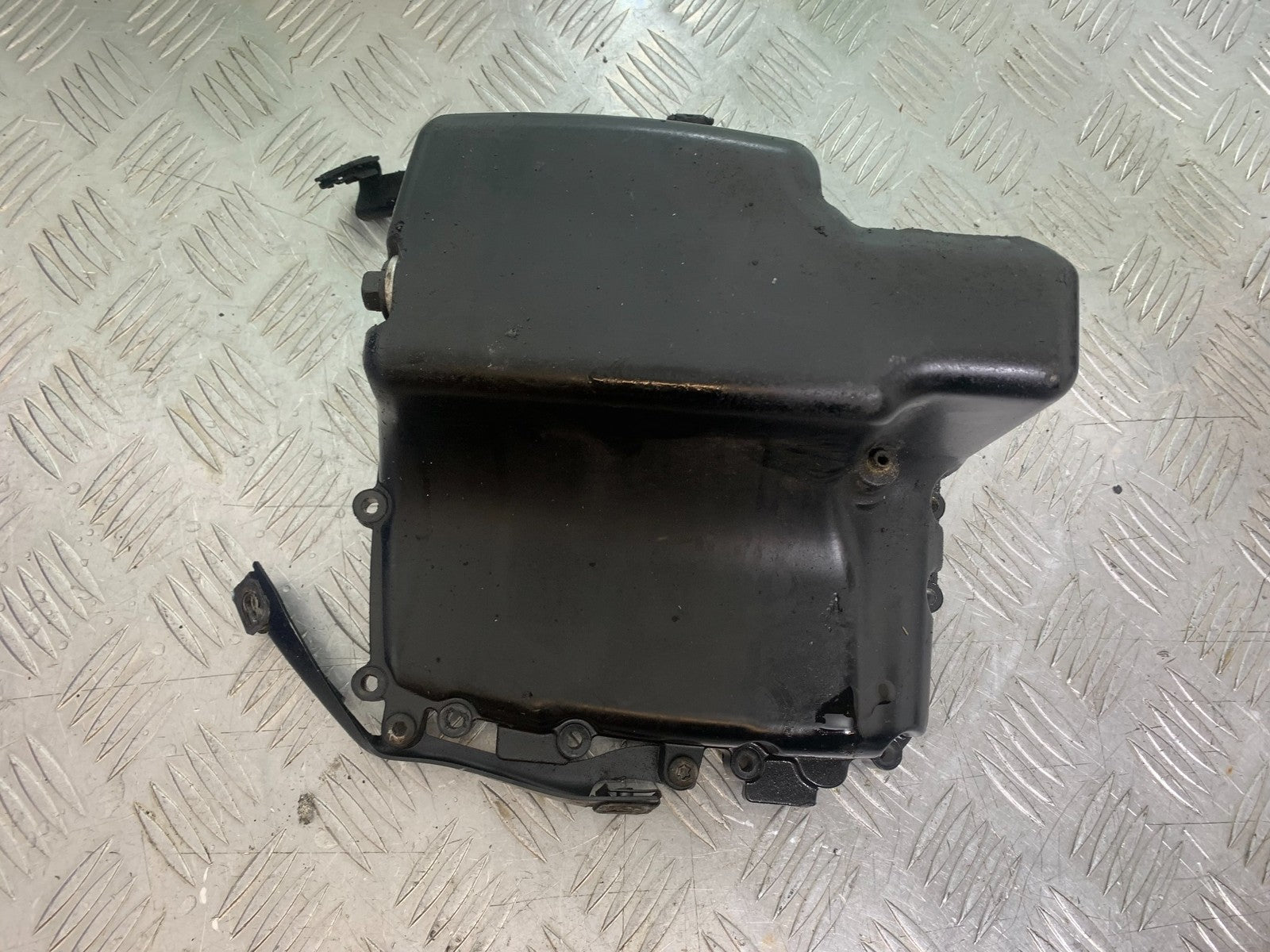 TRIUMPH 675 STREET TRIPLE SUMP  2013-2016 (CMB1186)