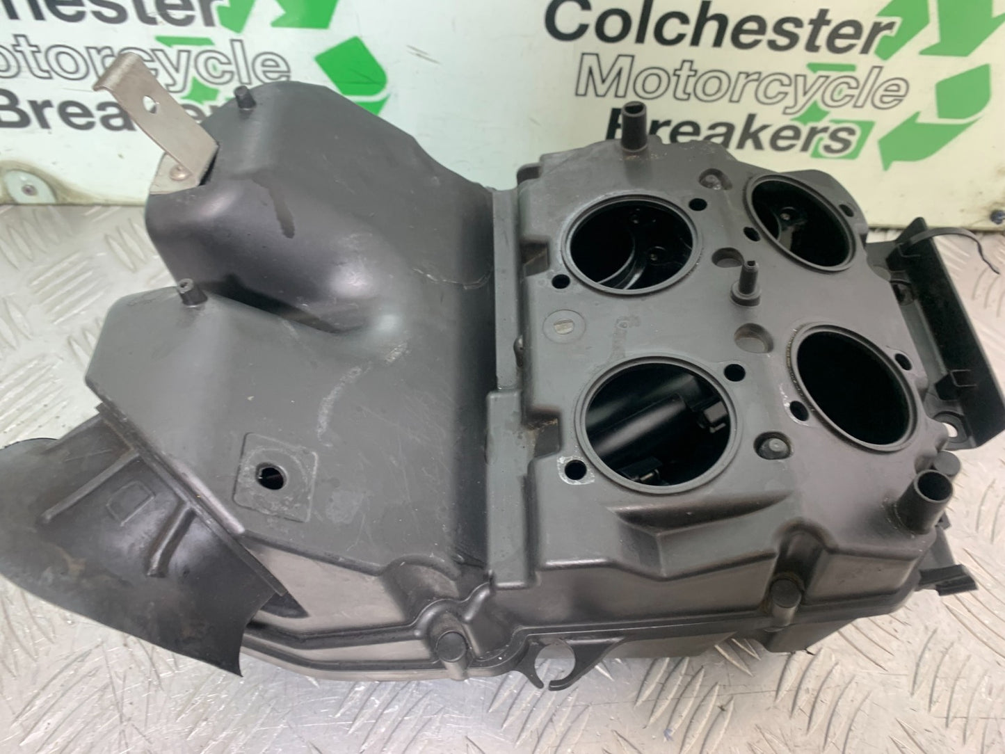 APRILIA TUONO 1000 V4R AIRBOX YEAR 2011-13  (CMB1331)