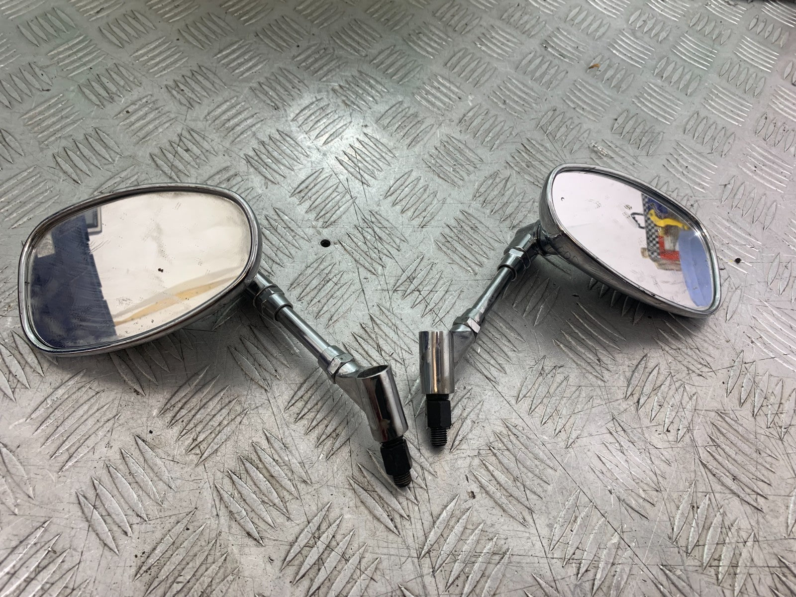 HONDA VT700 VT 700 SHADOW MIRRORS   YEAR 1984-85 (CMB1328)