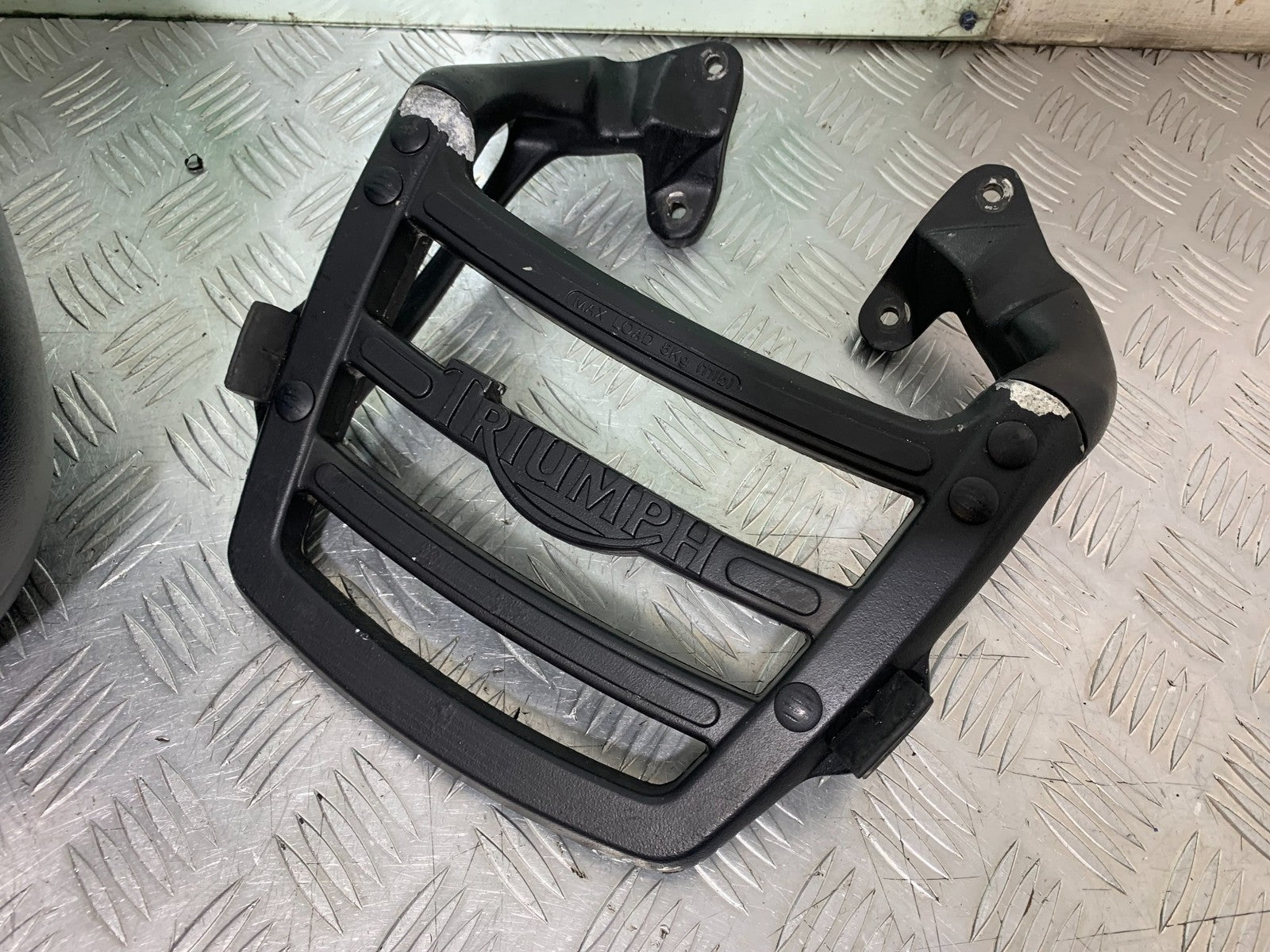 TRIUMPH 955i SPRINT ST TOP BOX AND RACK  YEAR 1999-04 (CMB1230)