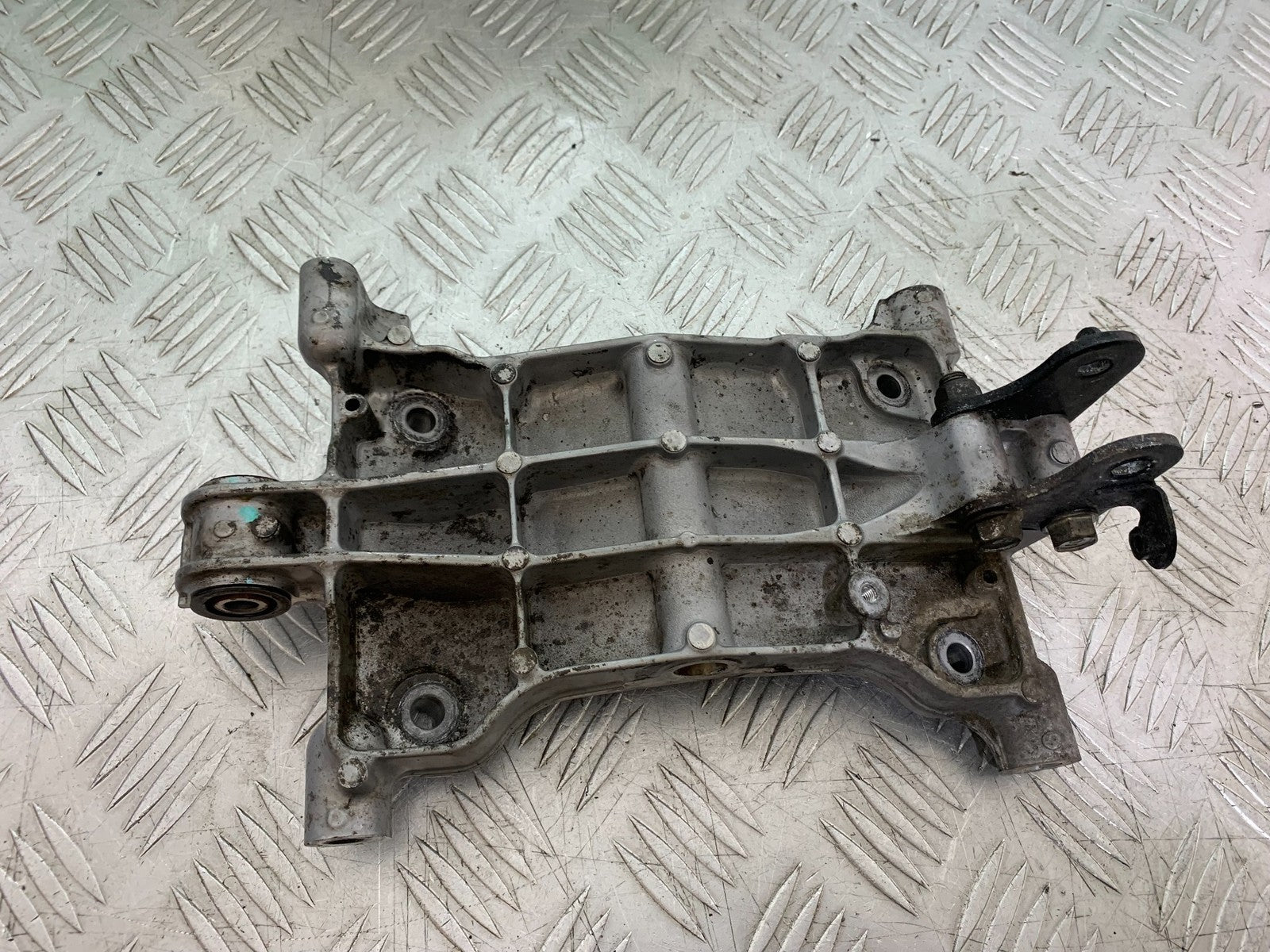 KAWASAKI NINJA 400 EX 400 ENGINE FRAME BRACKET  YEAR 2018-2022 (CMB1278)