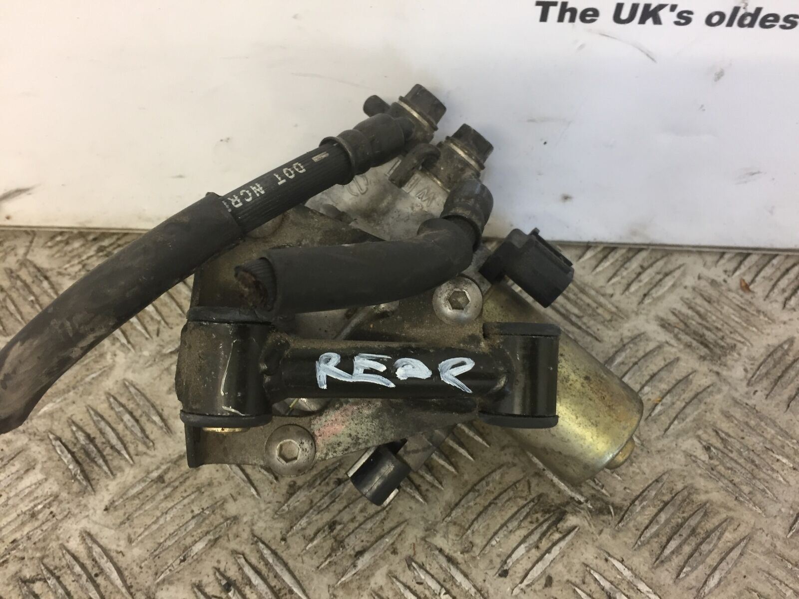 HONDA VFR800 VFR 800 V TEC REAR ABS PUMP  YEAR 2003