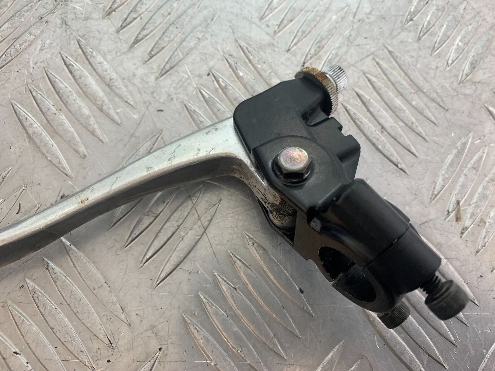 TRIUMPH 955i SPRINT ST CLUTCH LEVER  YEAR 1999-2004 (CMB1124)