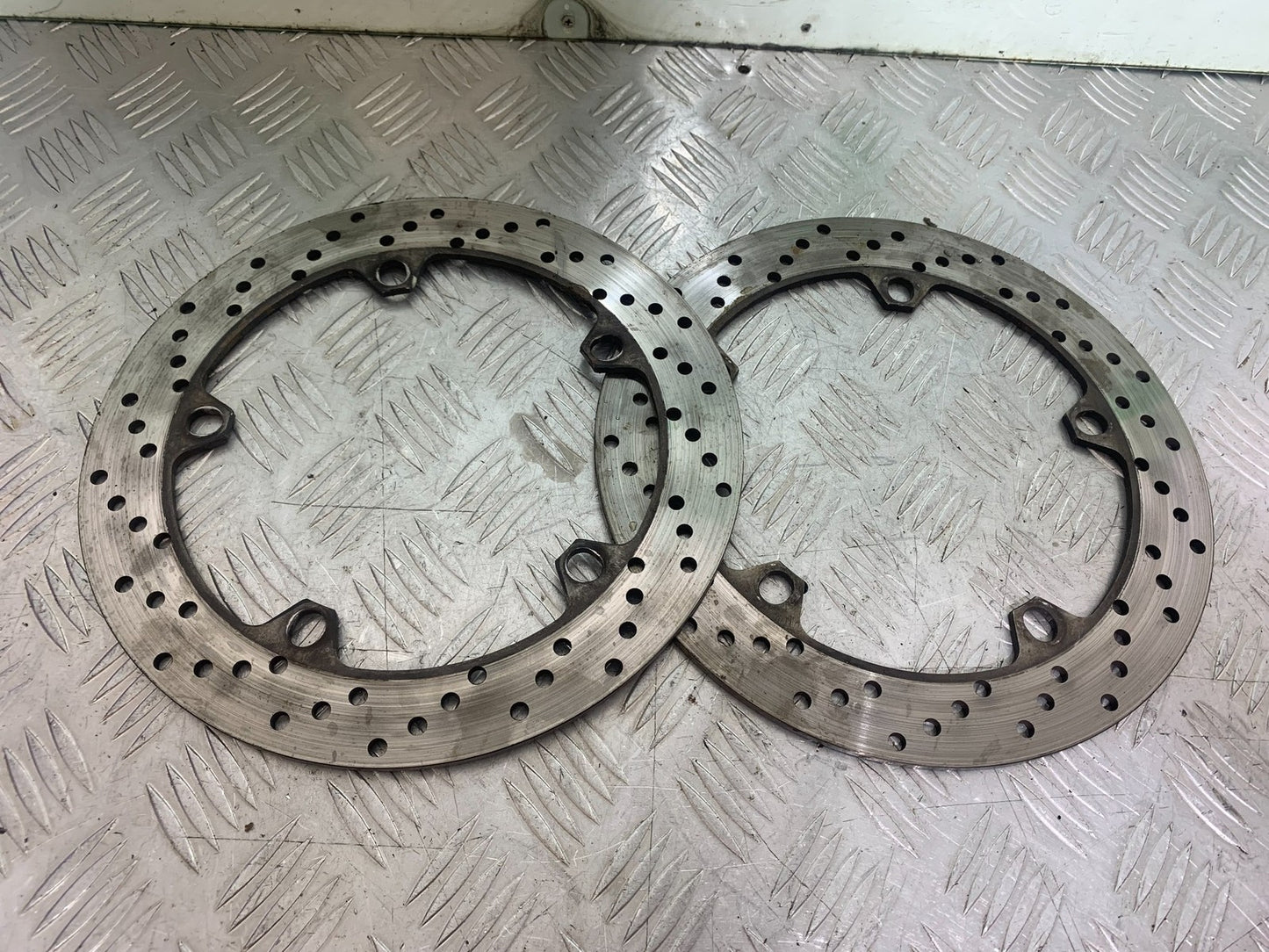 BMW R850 R R850R FRONT BRAKE DISCS  YEAR 1994-2002 (CMB1170)