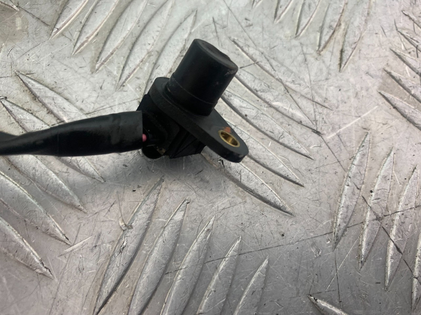 KAWASAKI ZX9R ZX9 E1 SPEEDO PICK UP SENSOR  YEAR 2000-01 (CMB1171)