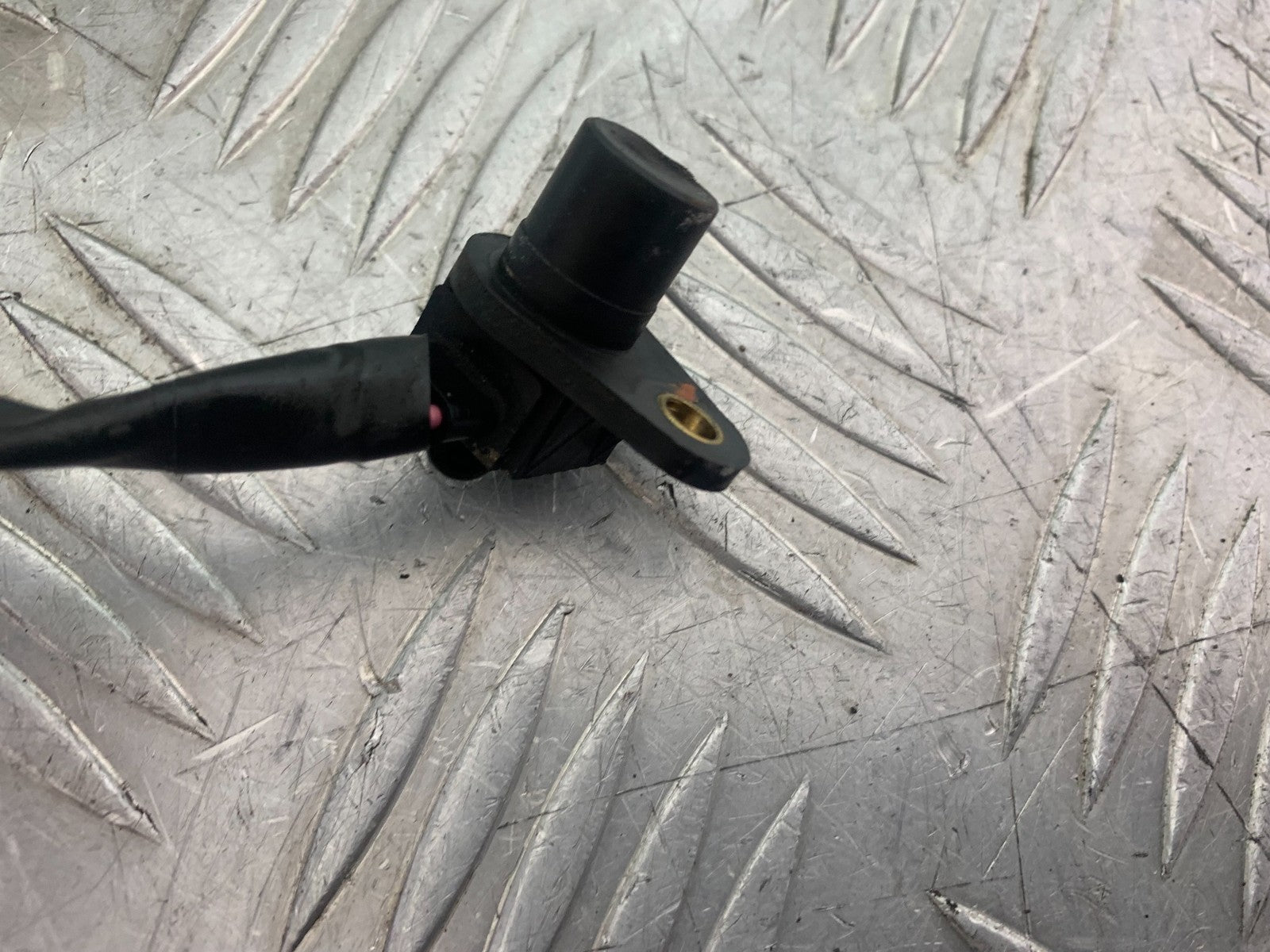 KAWASAKI ZX9R ZX9 E1 SPEEDO PICK UP SENSOR  YEAR 2000-01 (CMB1171)