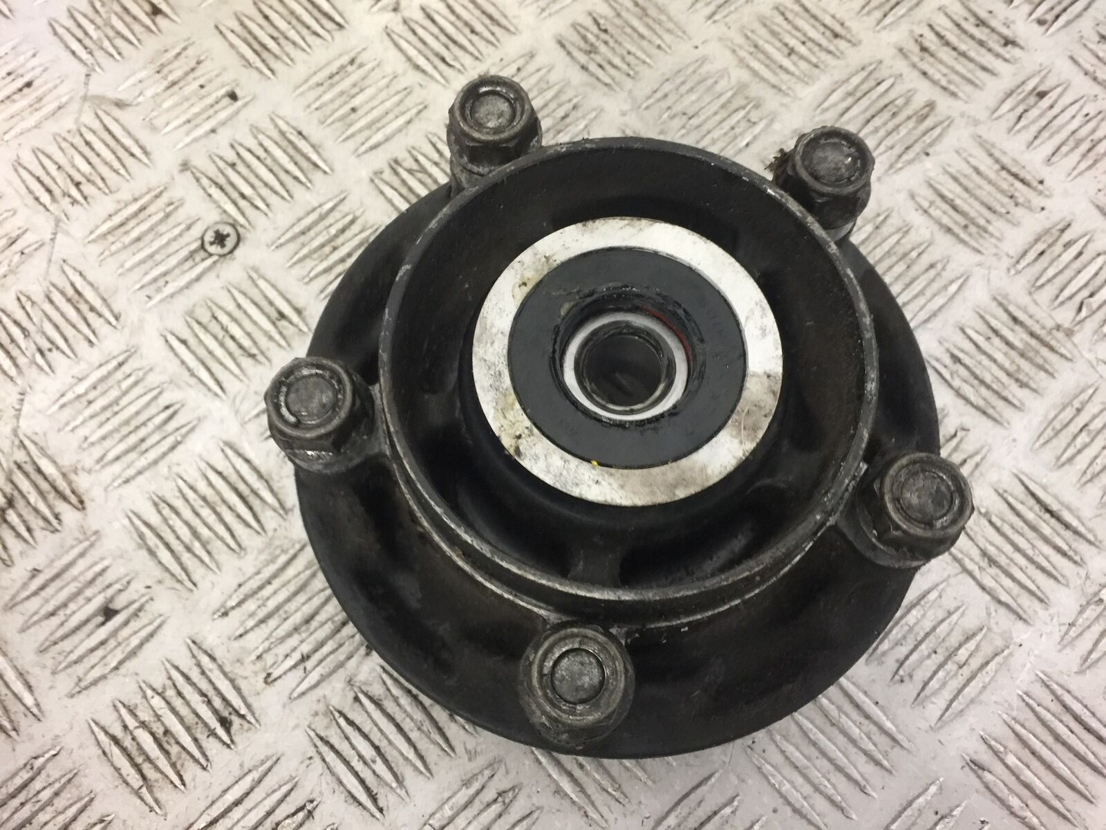 HONDA CBR 500 R  CBR500 R REAR SPROCKET CARRIER YEAR 2017  (STOCK 521)