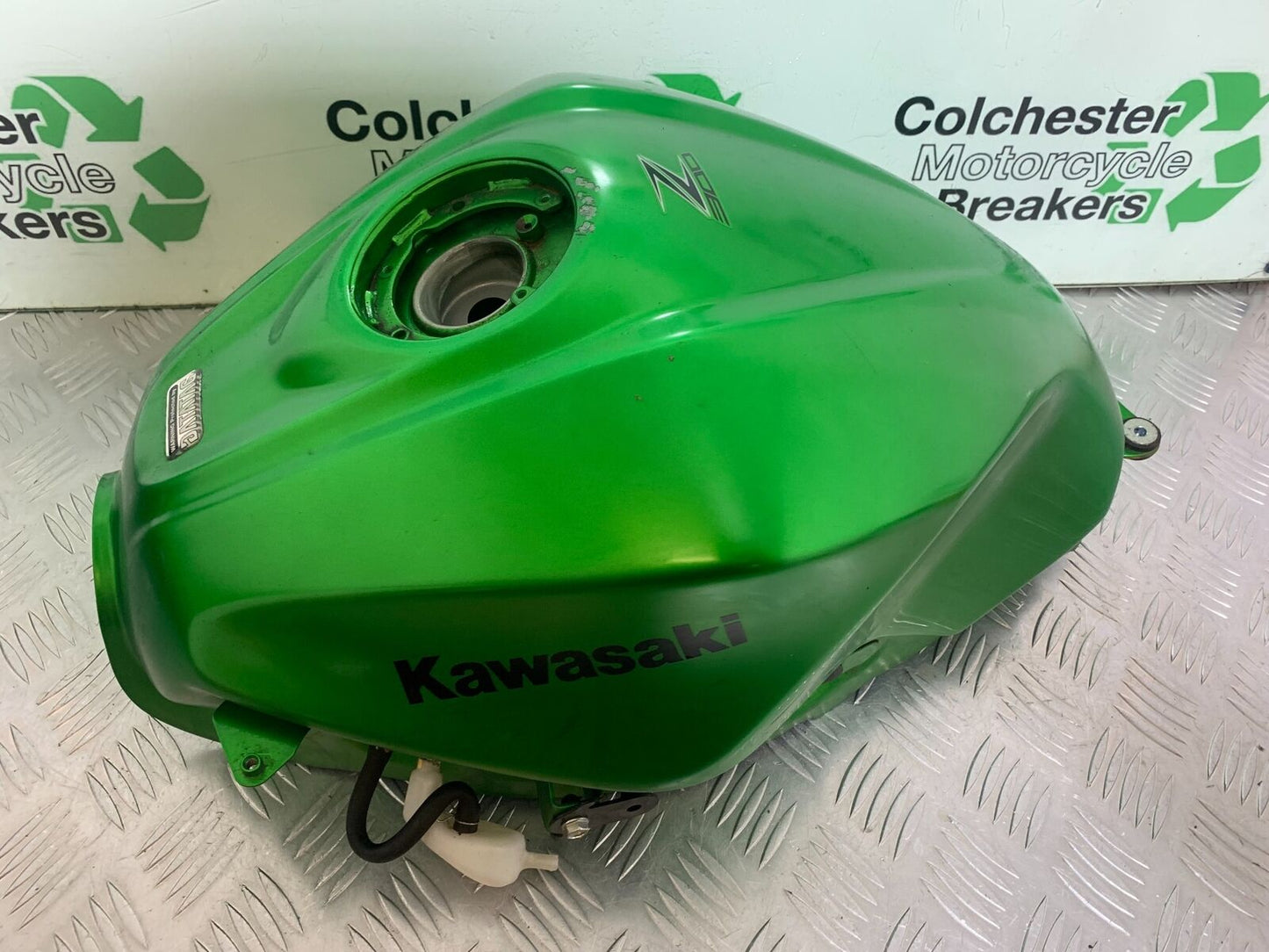 KAWASAKI Z300 ER300 PETROL TANK    YEAR 2016-2018  (CMB1056)