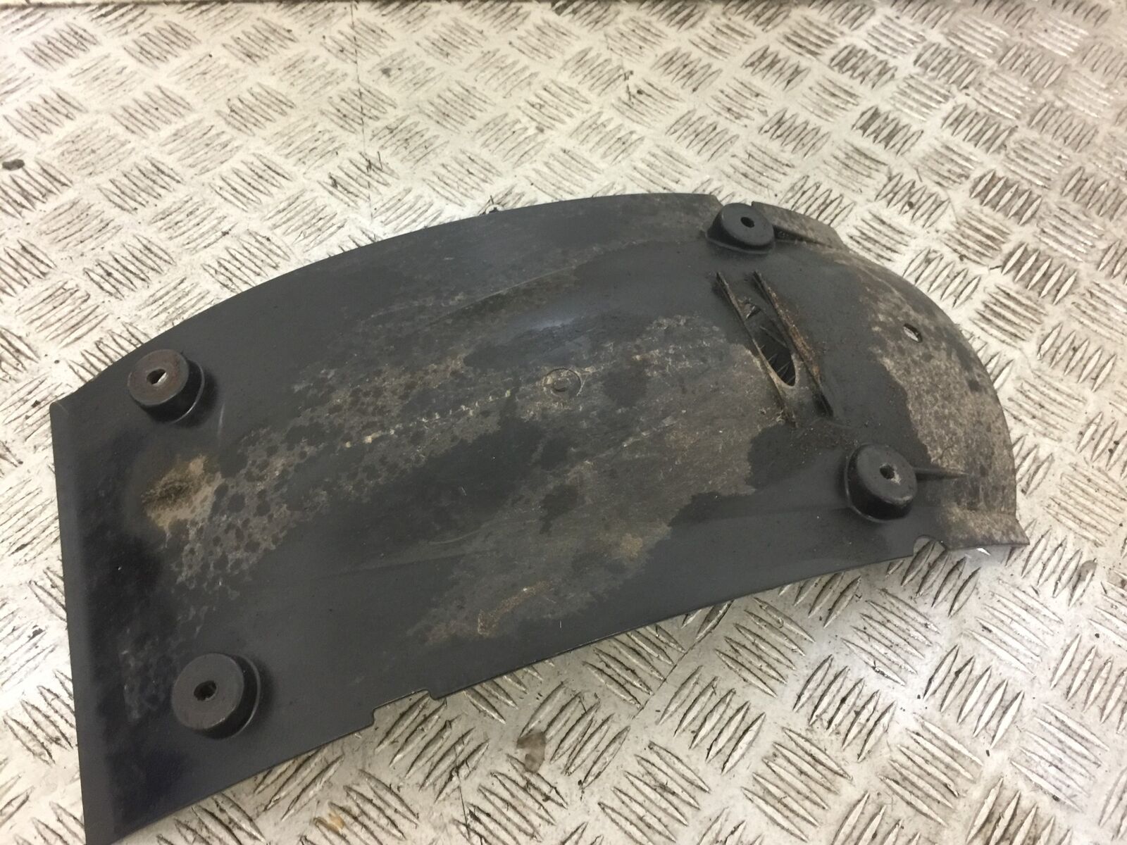 KAWASAKI VN900 CLASSIC UNDERTRAY  YEAR 2006-2015 (STOCK 706)