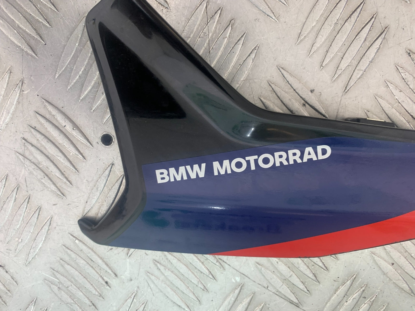 BMW M1000 R TAIL PIECE LEFT AND RIGHT YEAR 2023-2024 (CMB1140)