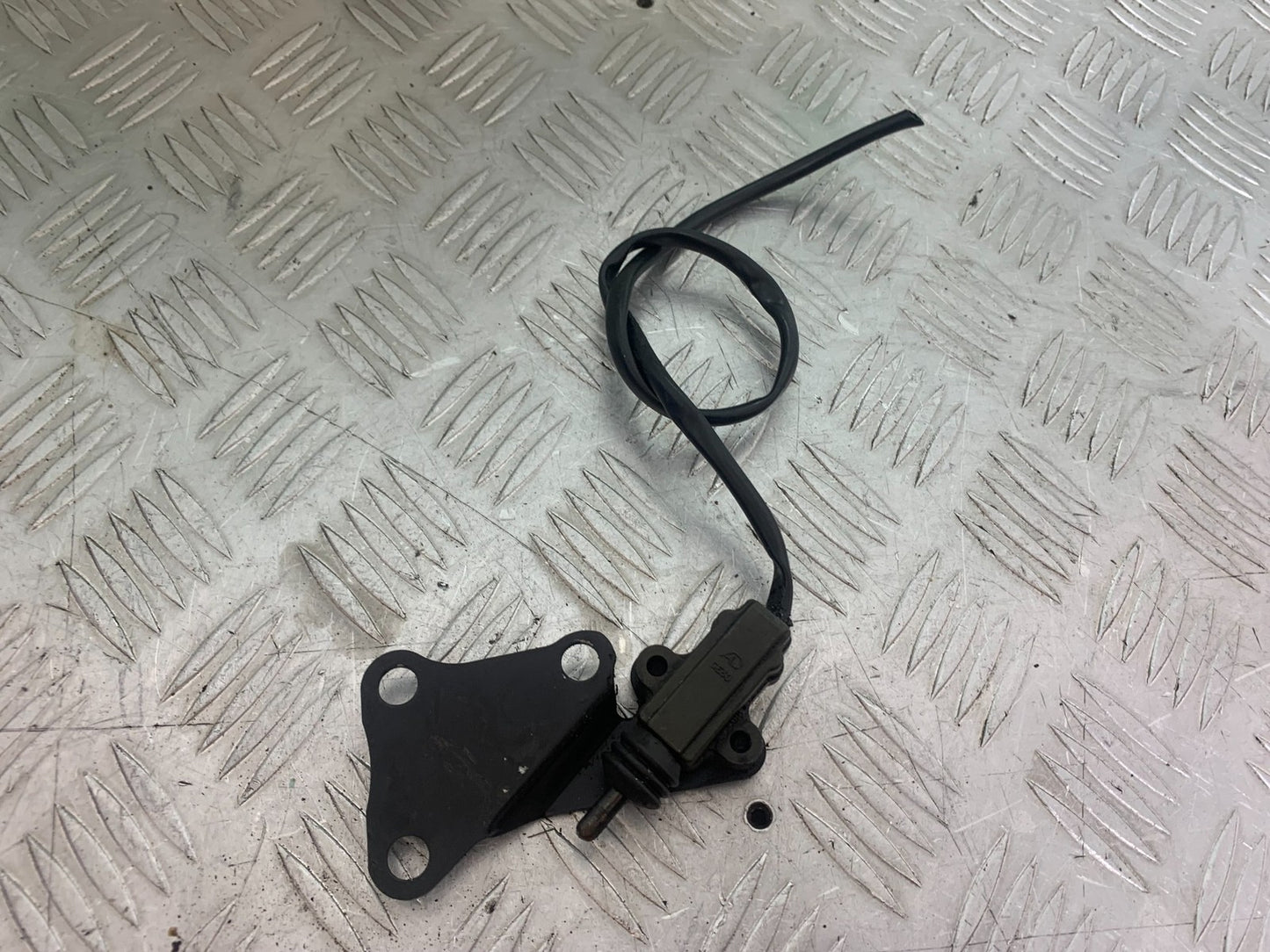 TRIUMPH 955i SPRINT ST SIDE STAND SWITCH  1999-2004 (CMB1176)