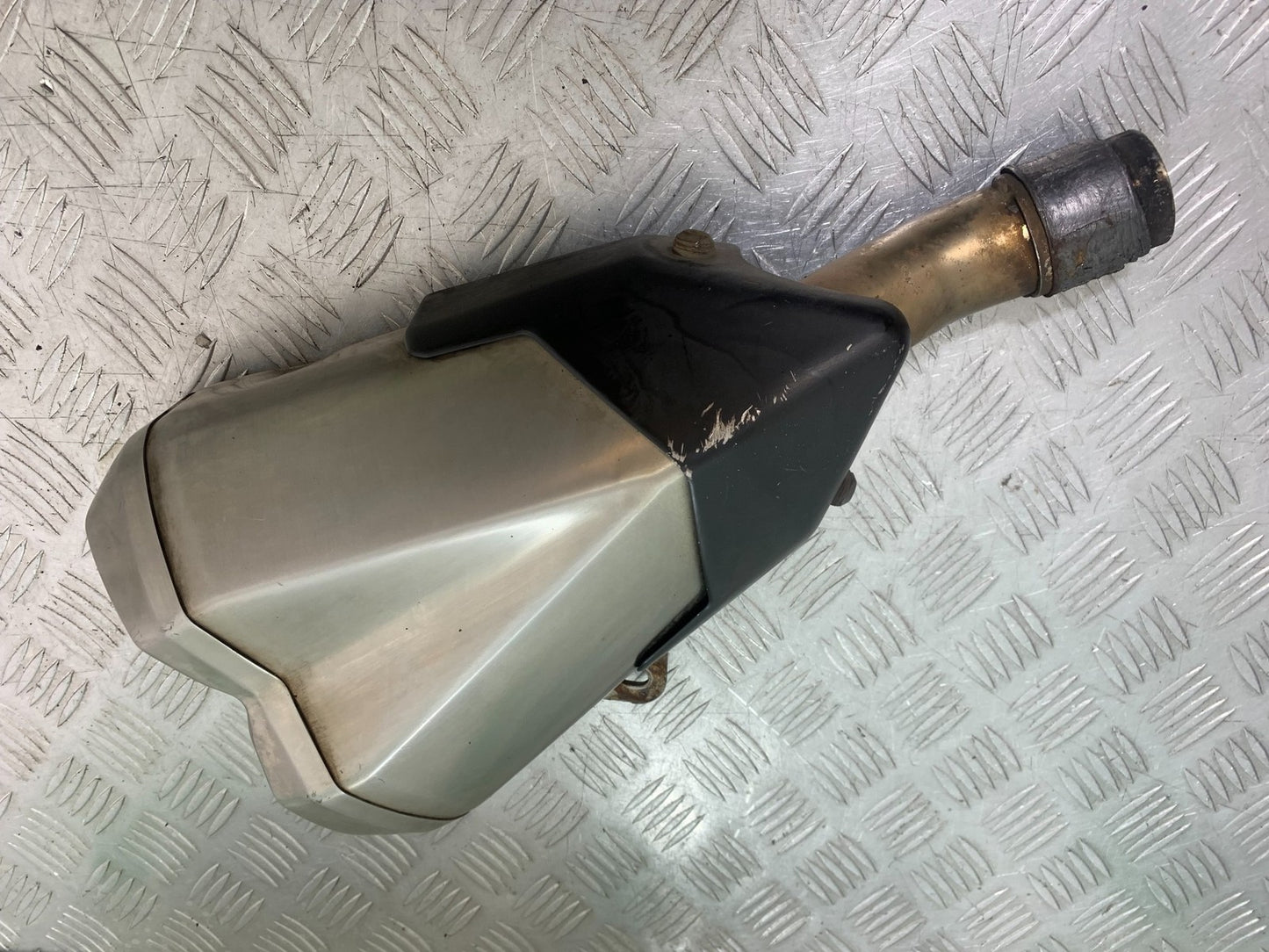 KAWASAKI Z1000 SX LEFT SILENCER  YEAR 2014-16 (CMB1264)