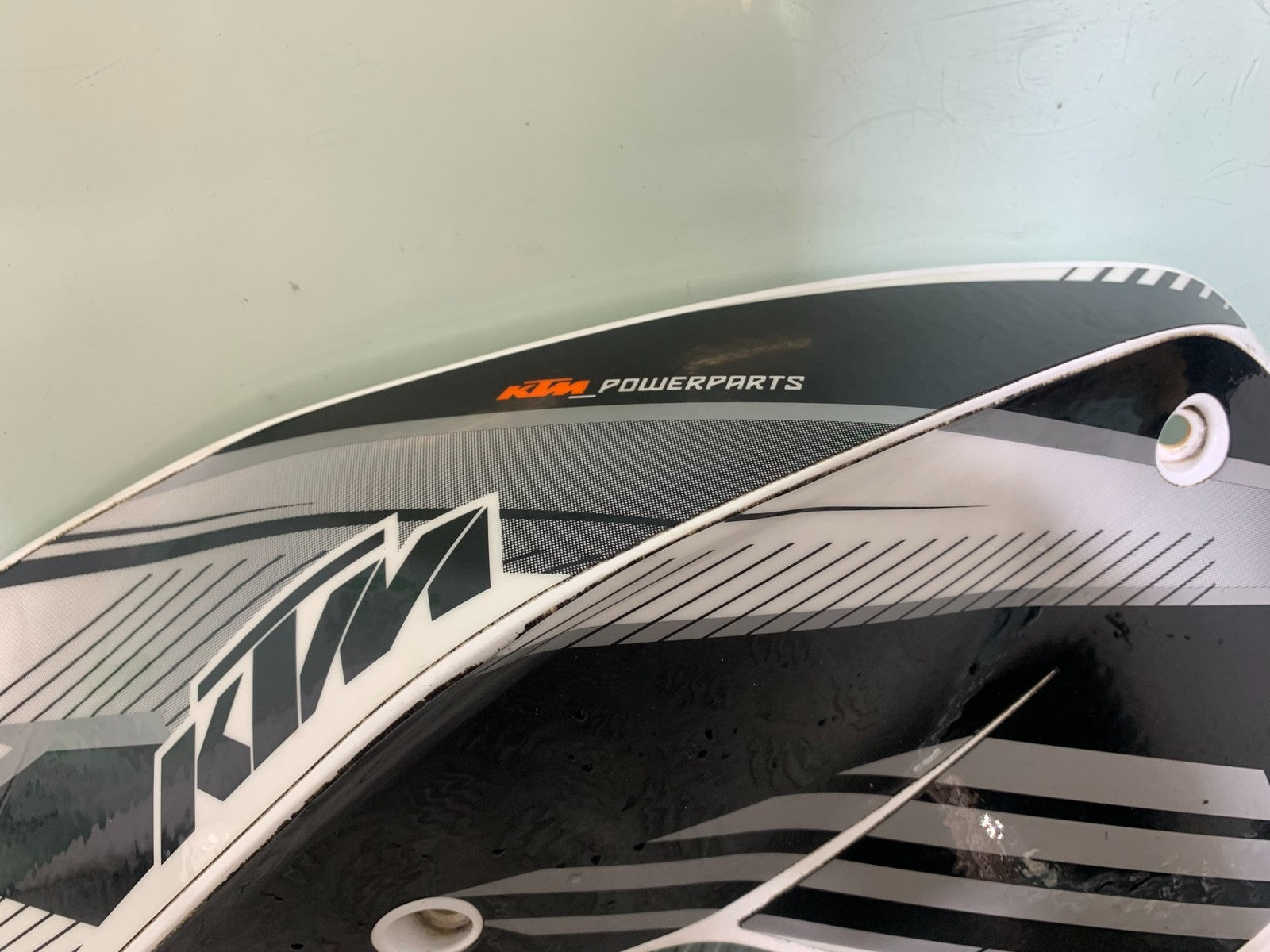KTM 690 DUKE R LC4 LEFT TANK PANEL YEAR 2012-2015  (CMB1180)