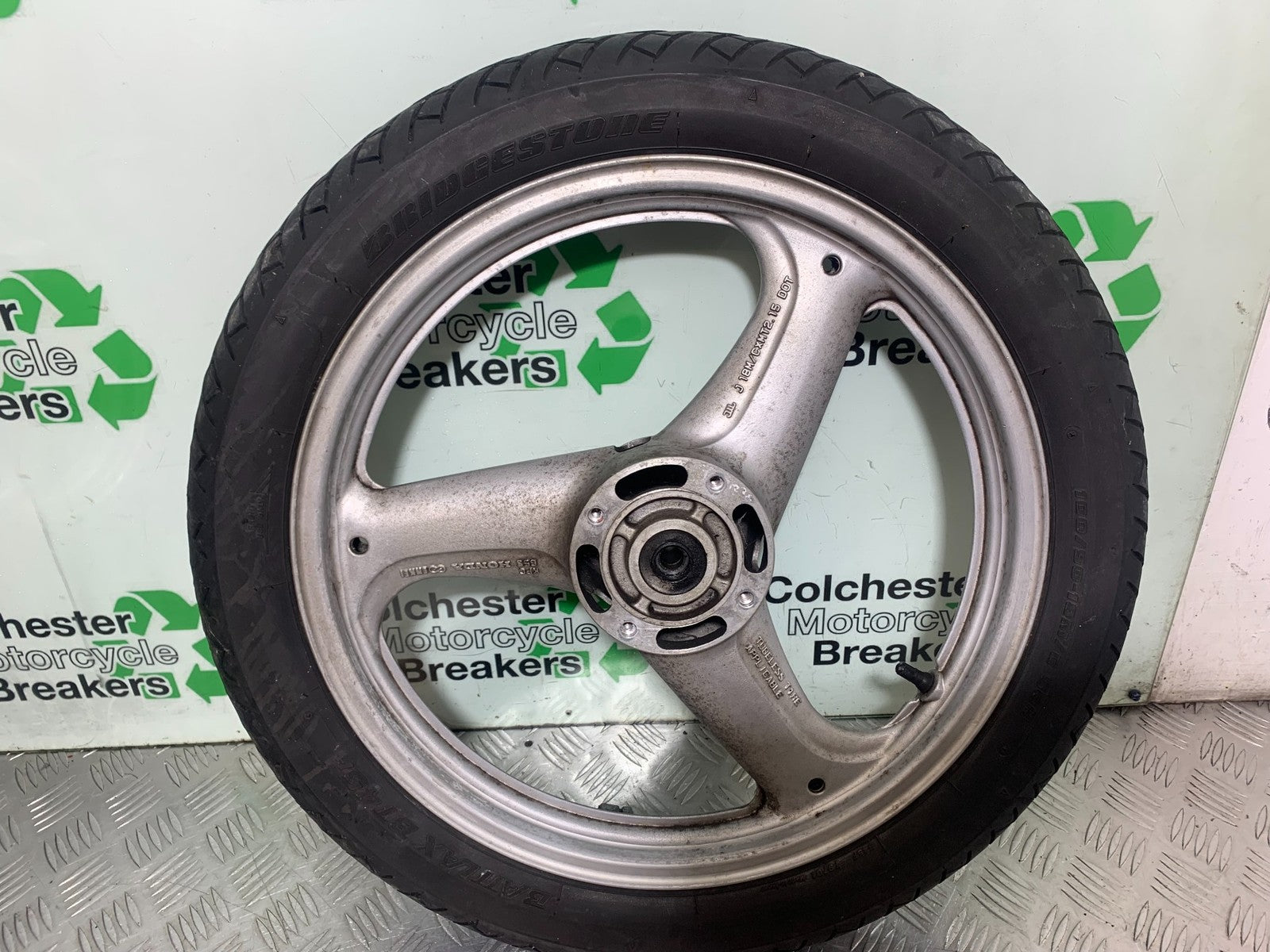 HONDA XL125 VARADERO FRONT WHEEL   YEAR 2001-2006  (CMB1210)