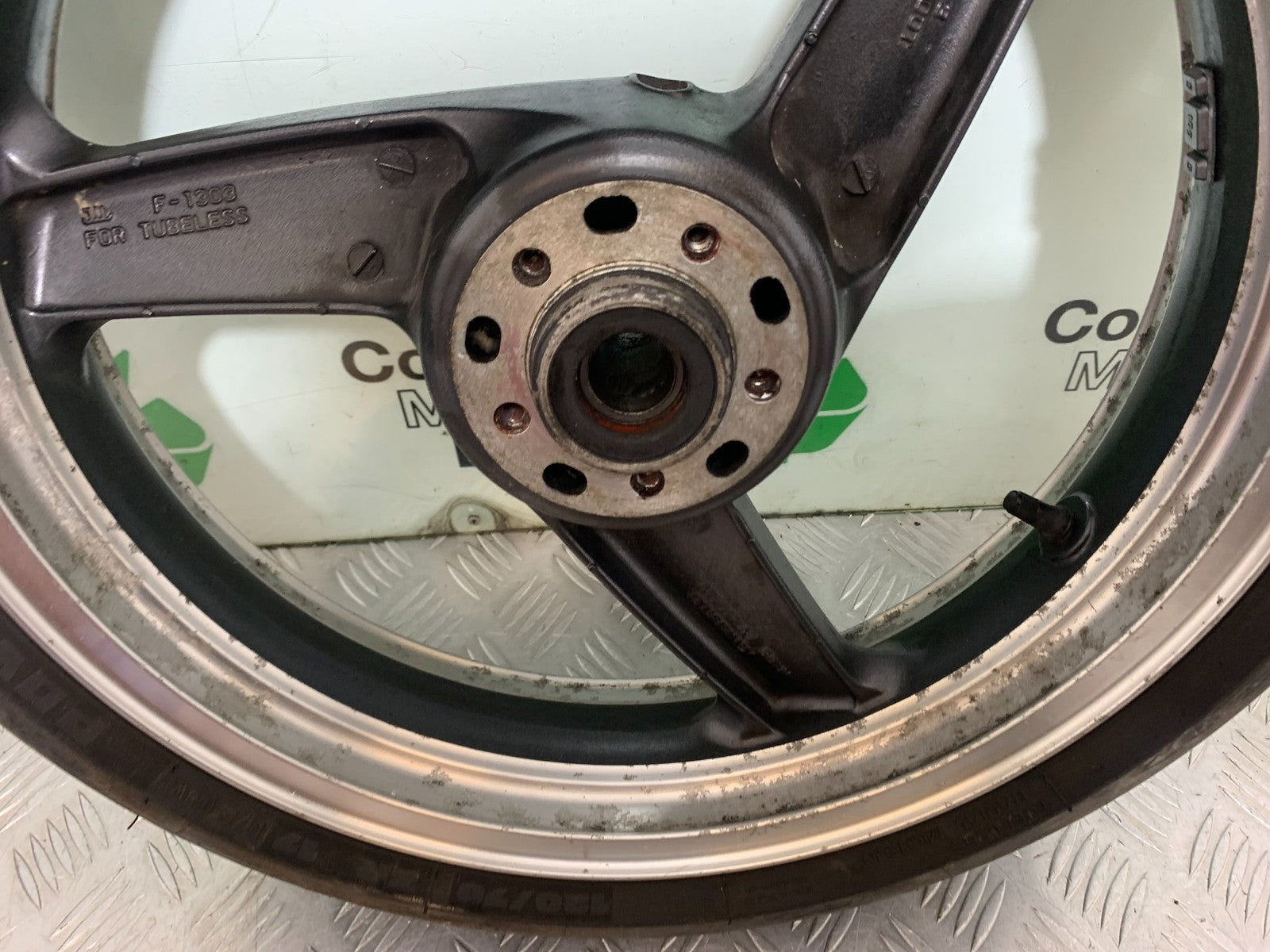 KAWASAKI ZZR1100 D FRONT WHEEL  YEAR 1993-2001 (CMB1189)