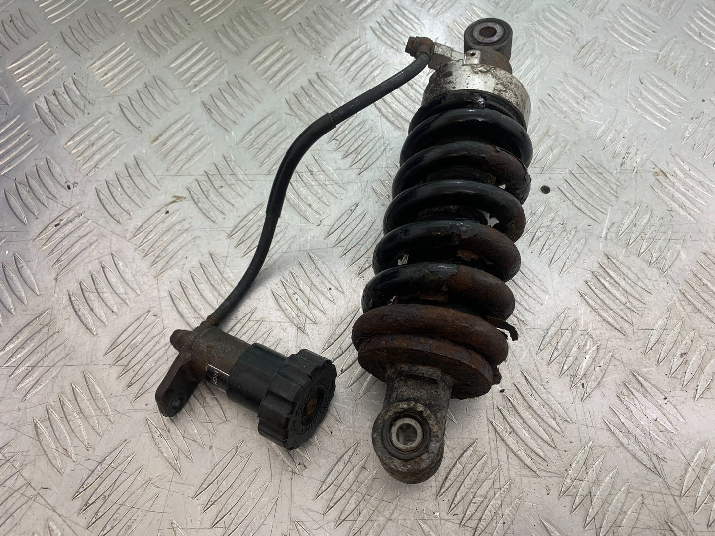 HONDA NT650 V DEAUVILLE REAR SHOCK   YEAR 1999 (CMB1268)
