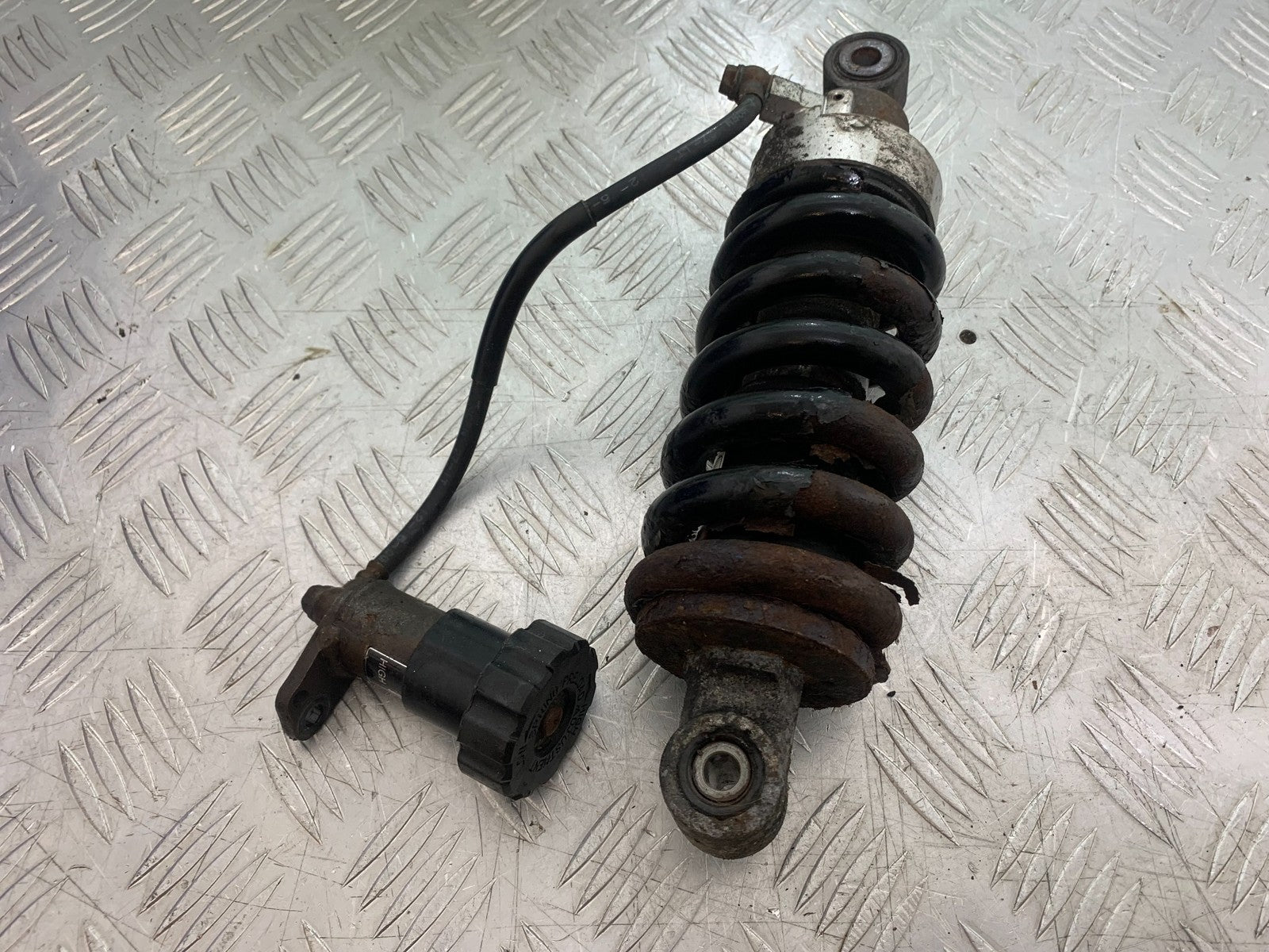 HONDA NT650 V DEAUVILLE REAR SHOCK   YEAR 1999 (CMB1268)