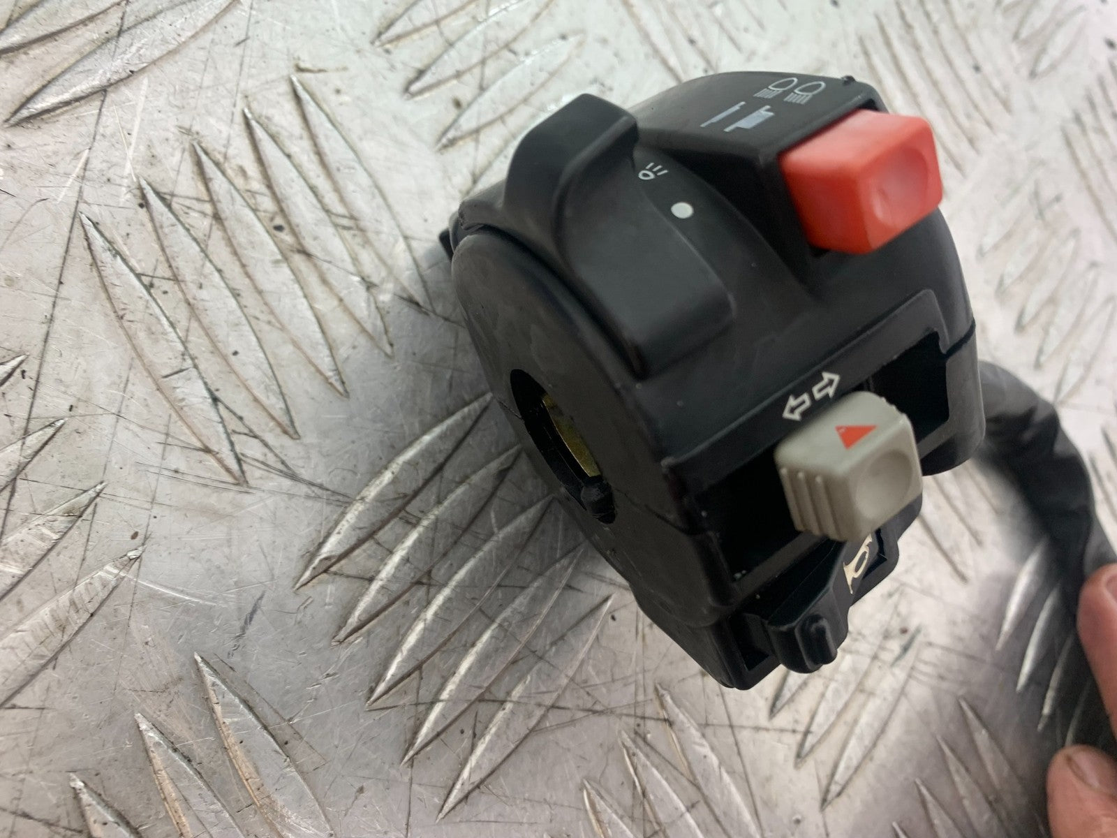 DUCATI 996 SPS 748 916 998 LEFT SWITCH GEAR 1999-2000 (CMB1209)