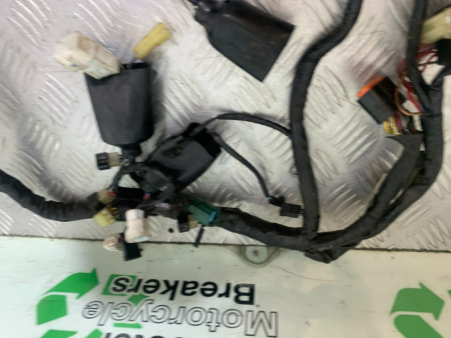 YAMAHA XJ6 XJ6-S WIRING LOOM  YEAR 2009-2015  (CMB1212)