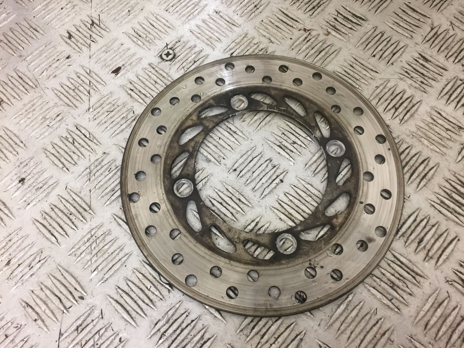 HONDA CBR125 CBR 125 REAR BRAKE DISC YEAR 2004-06  (STOCK 530)