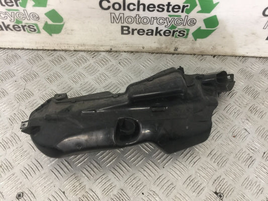 SUZUKI GSXR750 GSXR 750 K8 K9 L0 LEFT AIRTUBE  YEAR 2009 (STOCK 851)