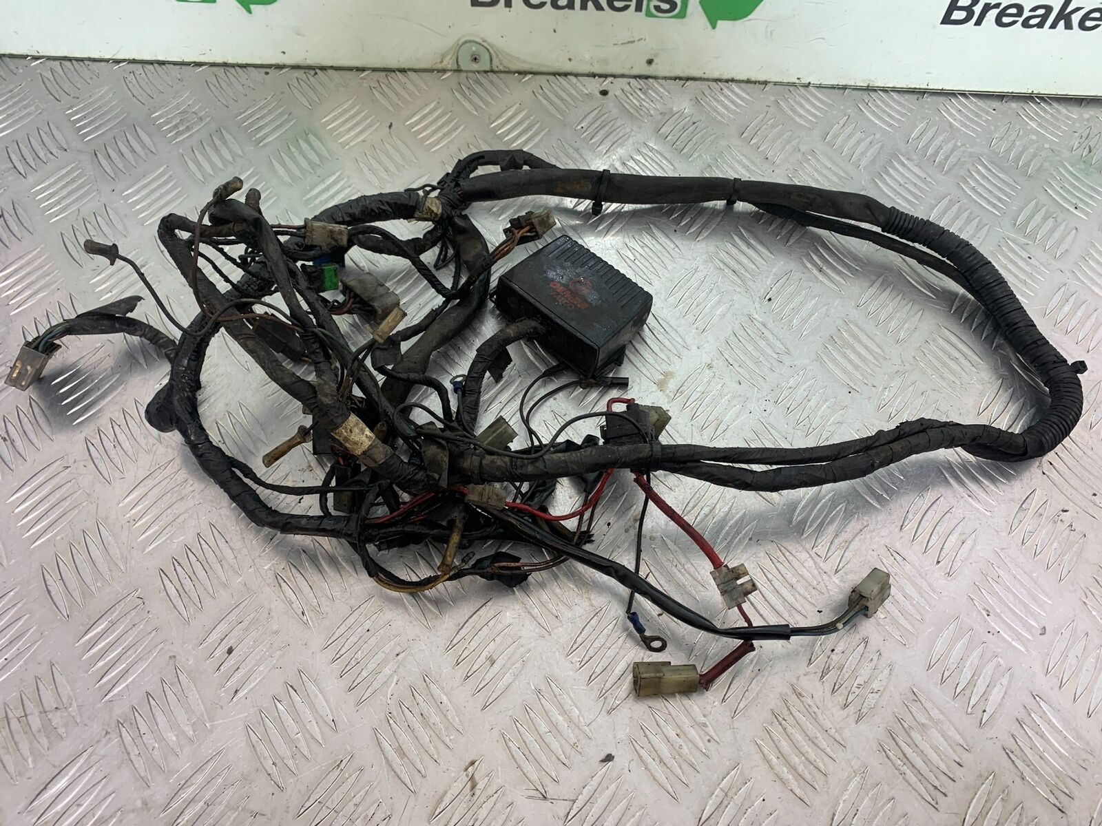 YAMAHA FJ1100 FJ 1100 WIRING LOOM   YEAR 1984-1985 (CMB1101)