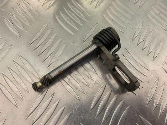 TRIUMPH 885 TIGER GEAR SHAFT  YEAR 2000