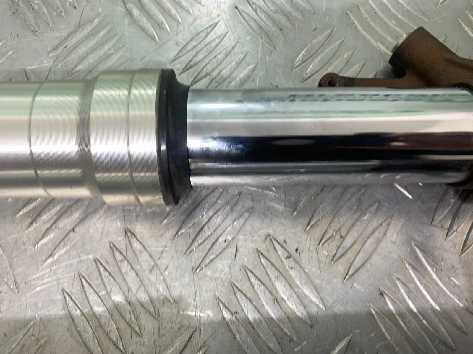 HONDA CBR1000 rr FIREBLADE FORKS   YEAR 2006 (CMB1220)