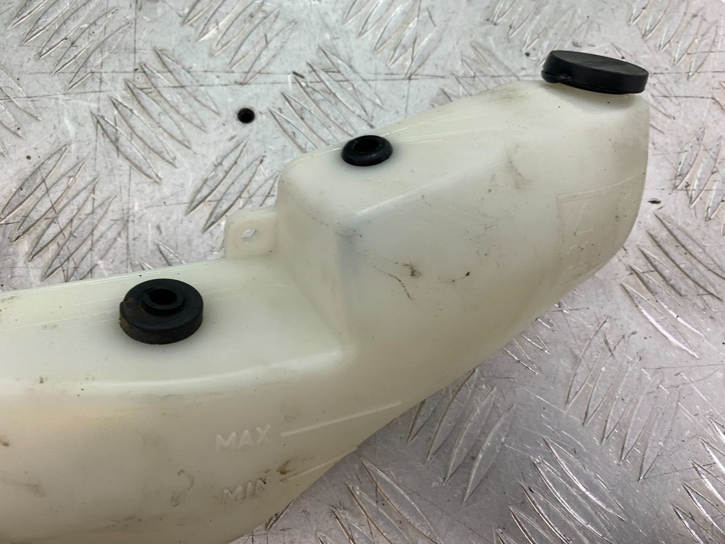 TRIUMPH 955i SPRINT ST COOLANT BOTTLE  YEAR 1999-04 (CMB1230)