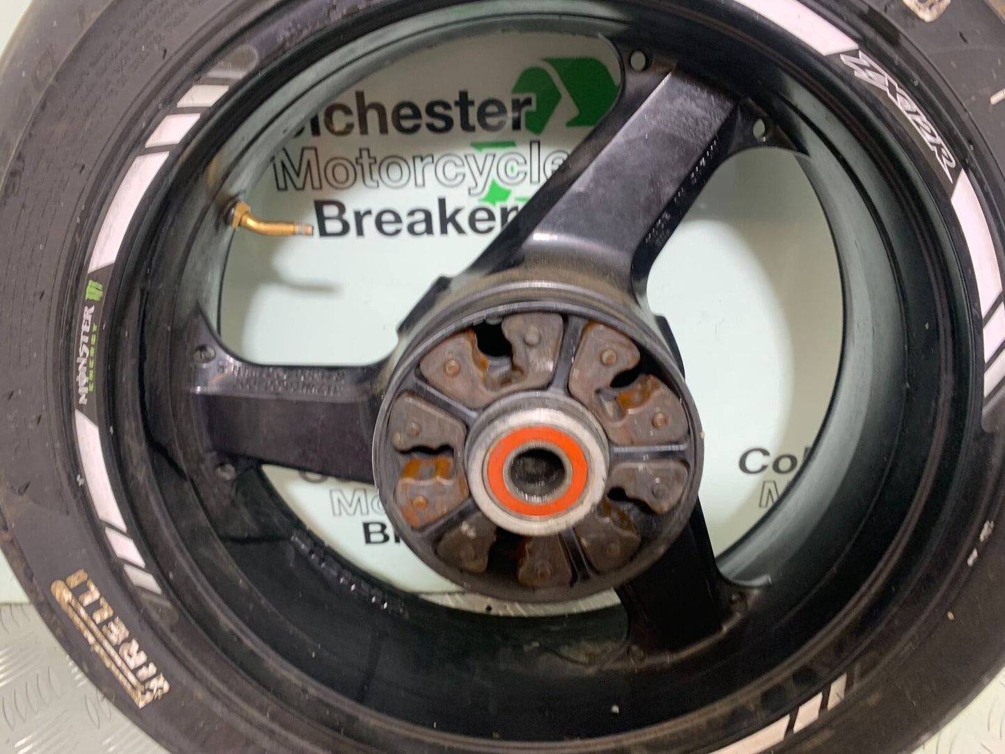 KAWASAKI ZX12R ZX12 REAR WHEEL  YEAR 2000-01 (CMB1038)