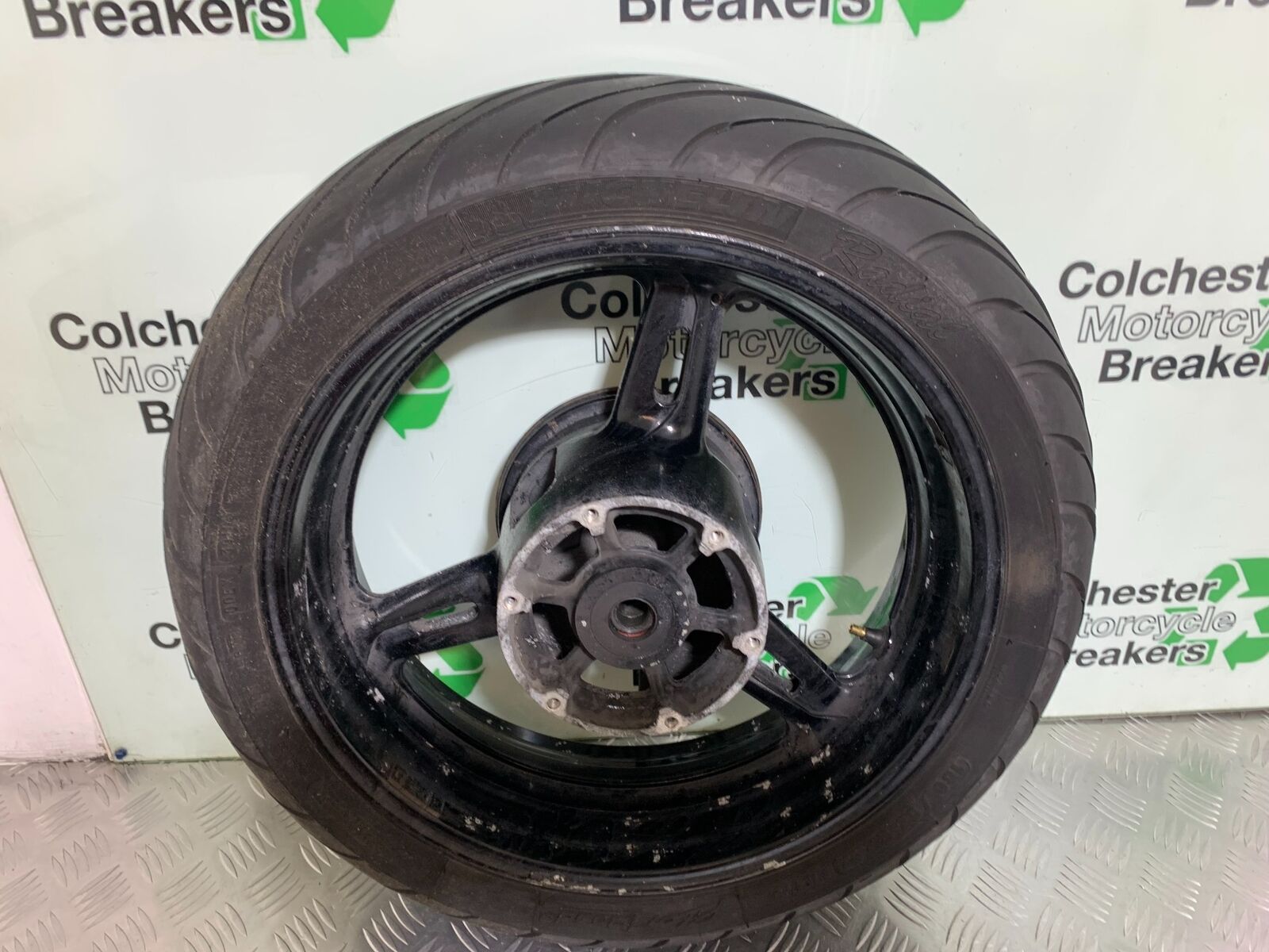 YAMAHA FJR1300 FJR 1300 REAR WHEEL YEAR 2001-05 (CMB1005)