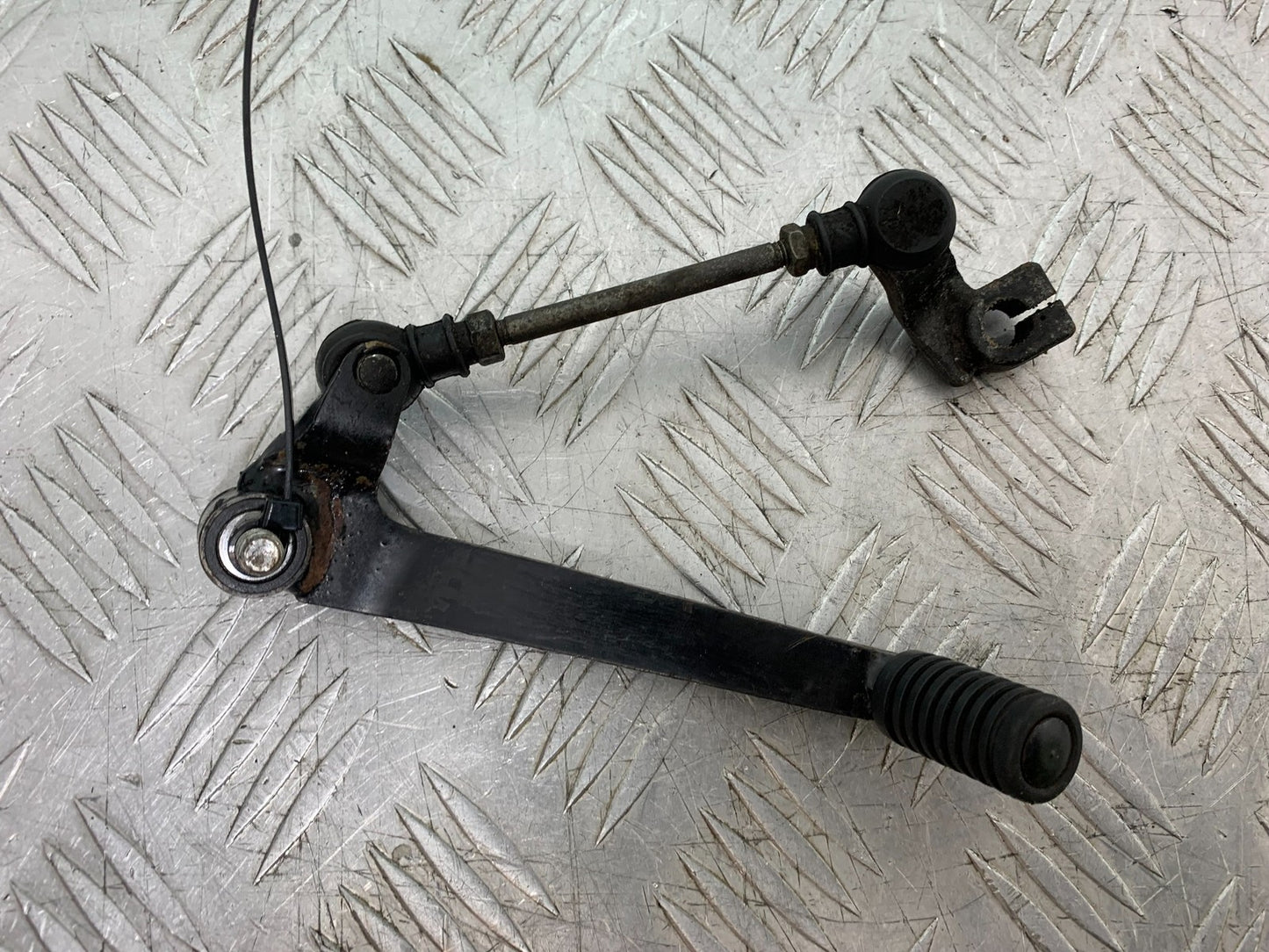 HONDA XL125 VARADERO GEAR LEVER   YEAR 2001-2006  (CMB1304)