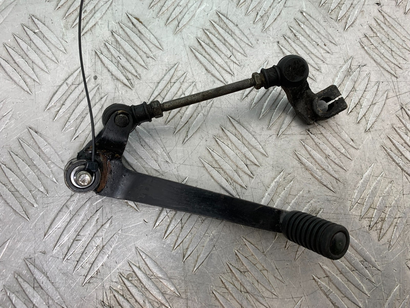 HONDA XL125 VARADERO GEAR LEVER   YEAR 2001-2006  (CMB1304)