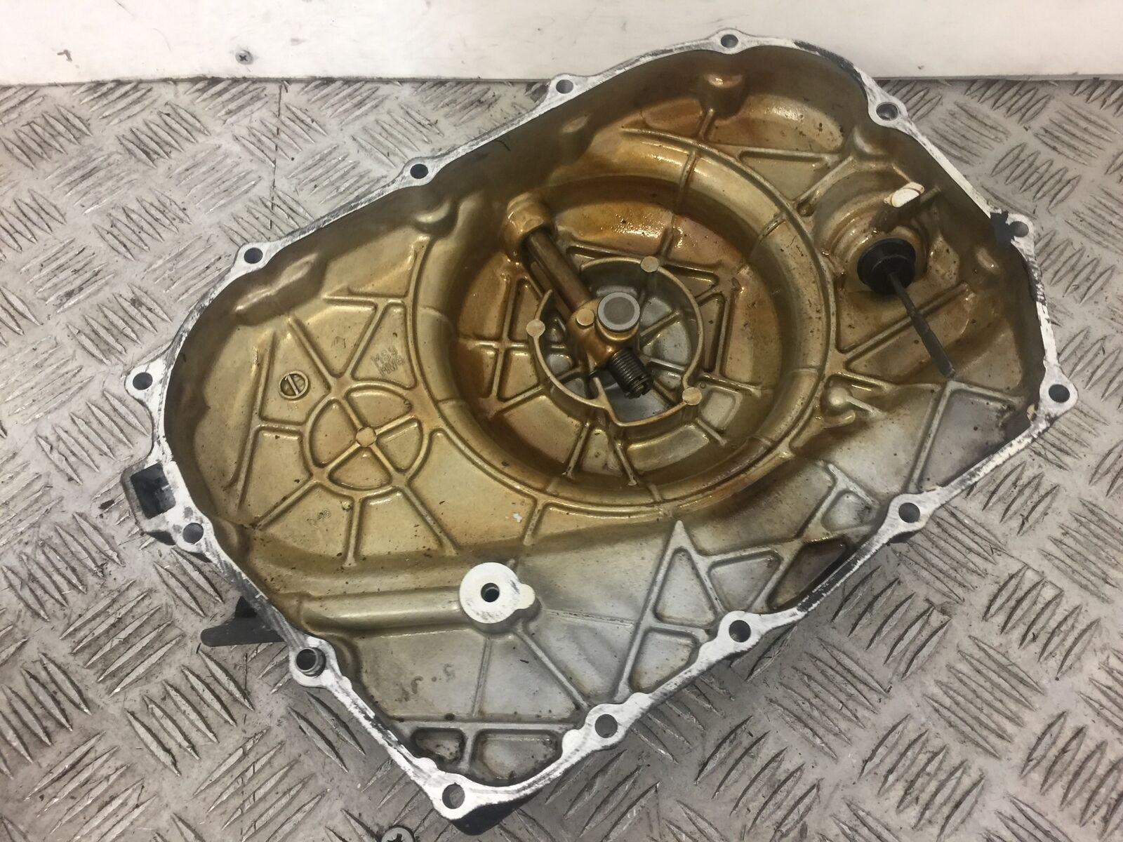HONDA NT650 V DEAUVILLE CLUTCH COVER YEAR 2000 (STOCK NO 336)