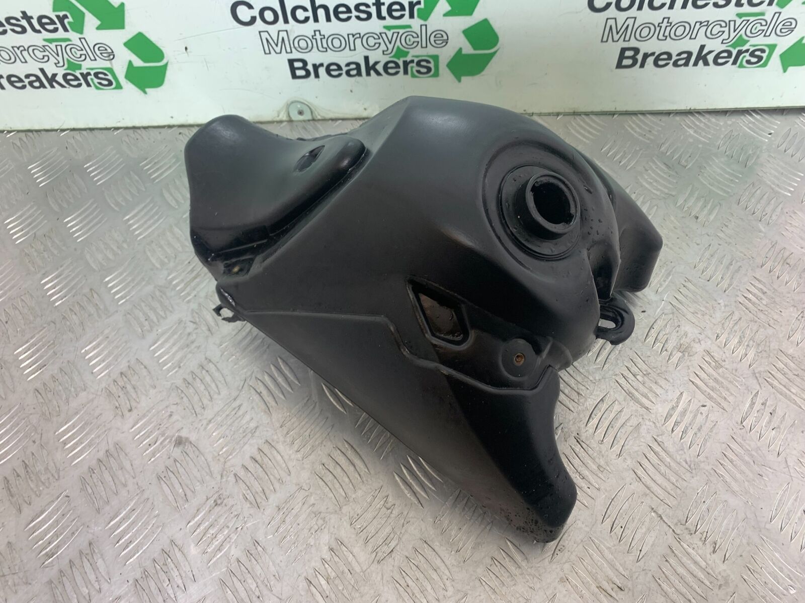 YAMAHA XT125 X XT 125 X PETROL TANK  2005-2011 (CMB1097)