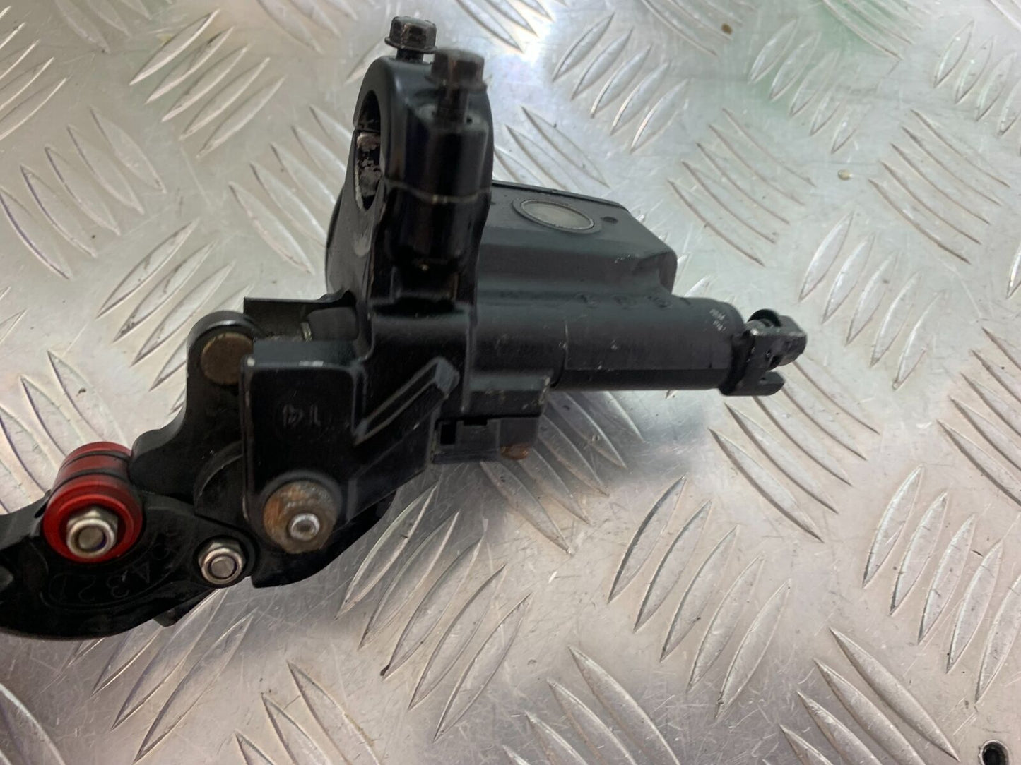 HONDA CBR1100 BLACKBIRD CLUTCH MASTER CYLINDER  YEAR 1996-1998 (CMB1017)