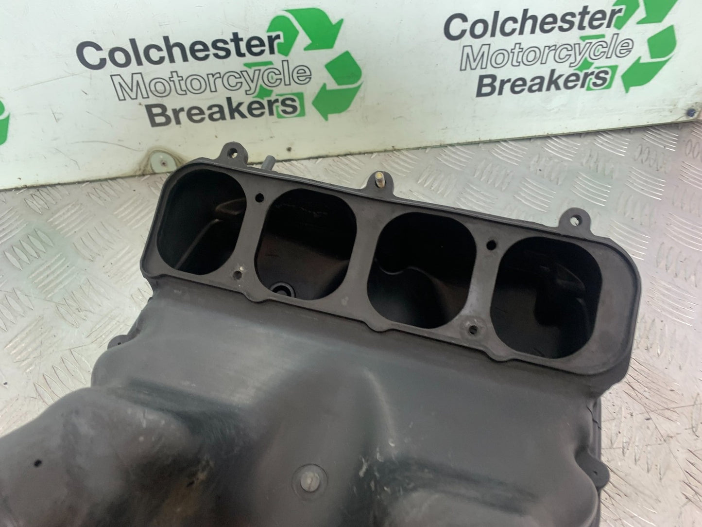 KAWASAKI ZX9R ZX9 C AIRBOX YEAR 1998-99 (CMB1213)
