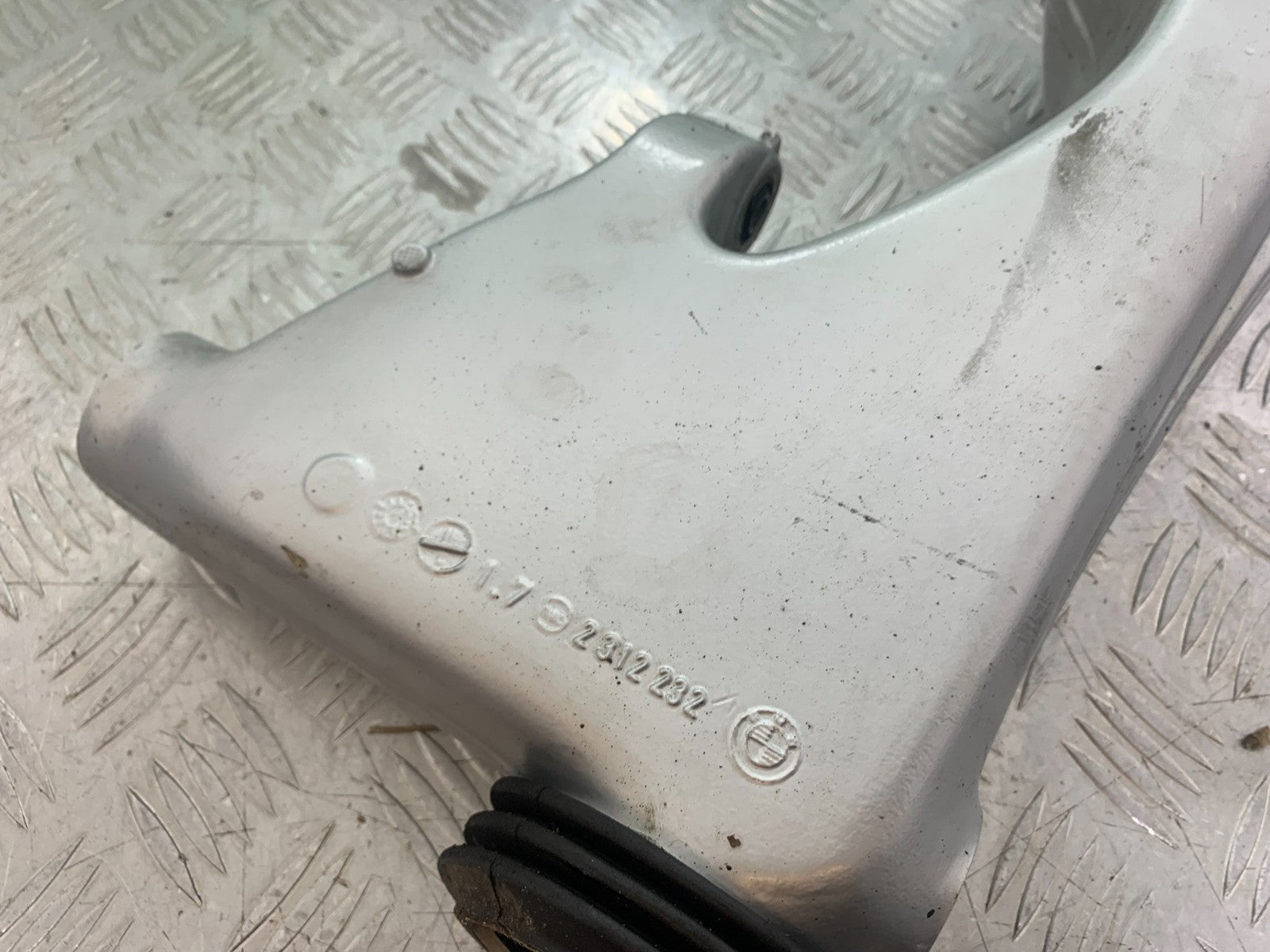 BMW R850 R R850R SWINGARM  YEAR 1994-2002 (CMB1170)