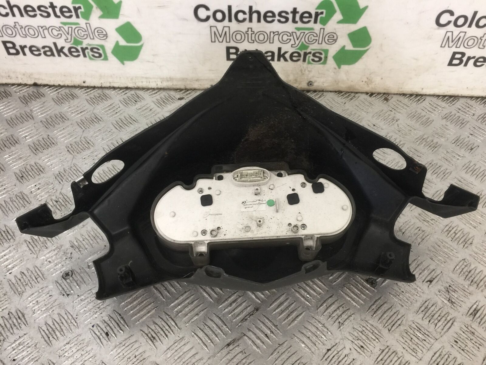 PEUGEOT GEOPOLIS 125 CLOCKS SPEEDO DASH YEAR 2011  (STOCK 887)