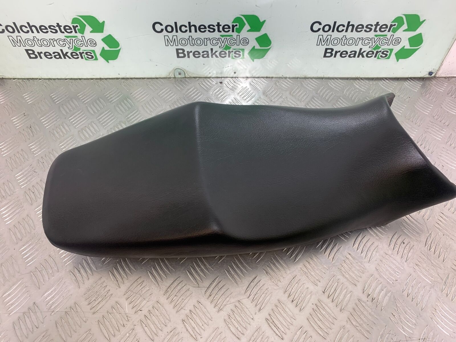 YAMAHA YZF600 YZF 600 THUNDERCAT SEAT 1996-2003 (CMB1105)