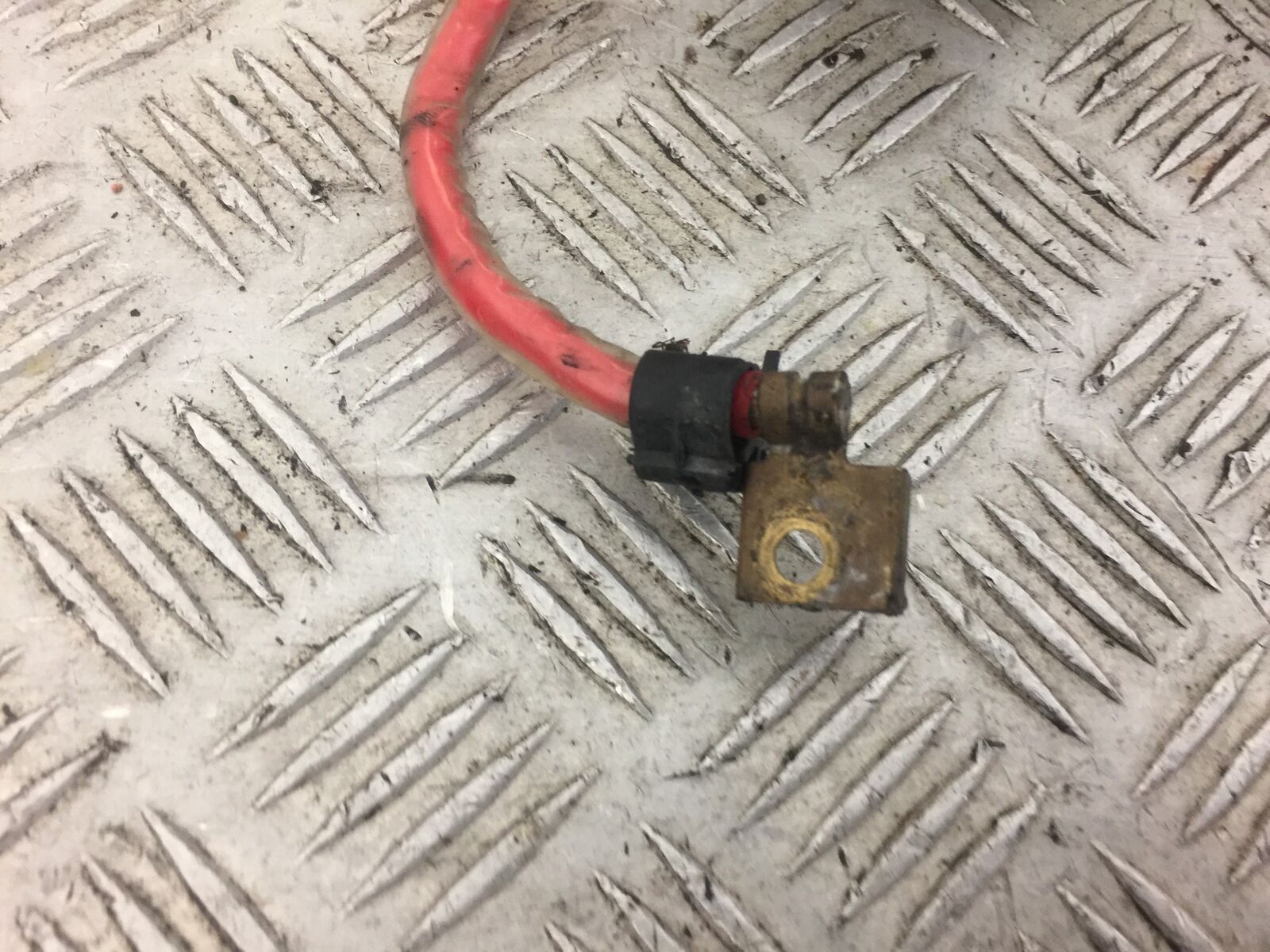 YAMAHA FZS1000 FAZER STARTER SOLENOID  YEAR 2003 (STOCK 379)
