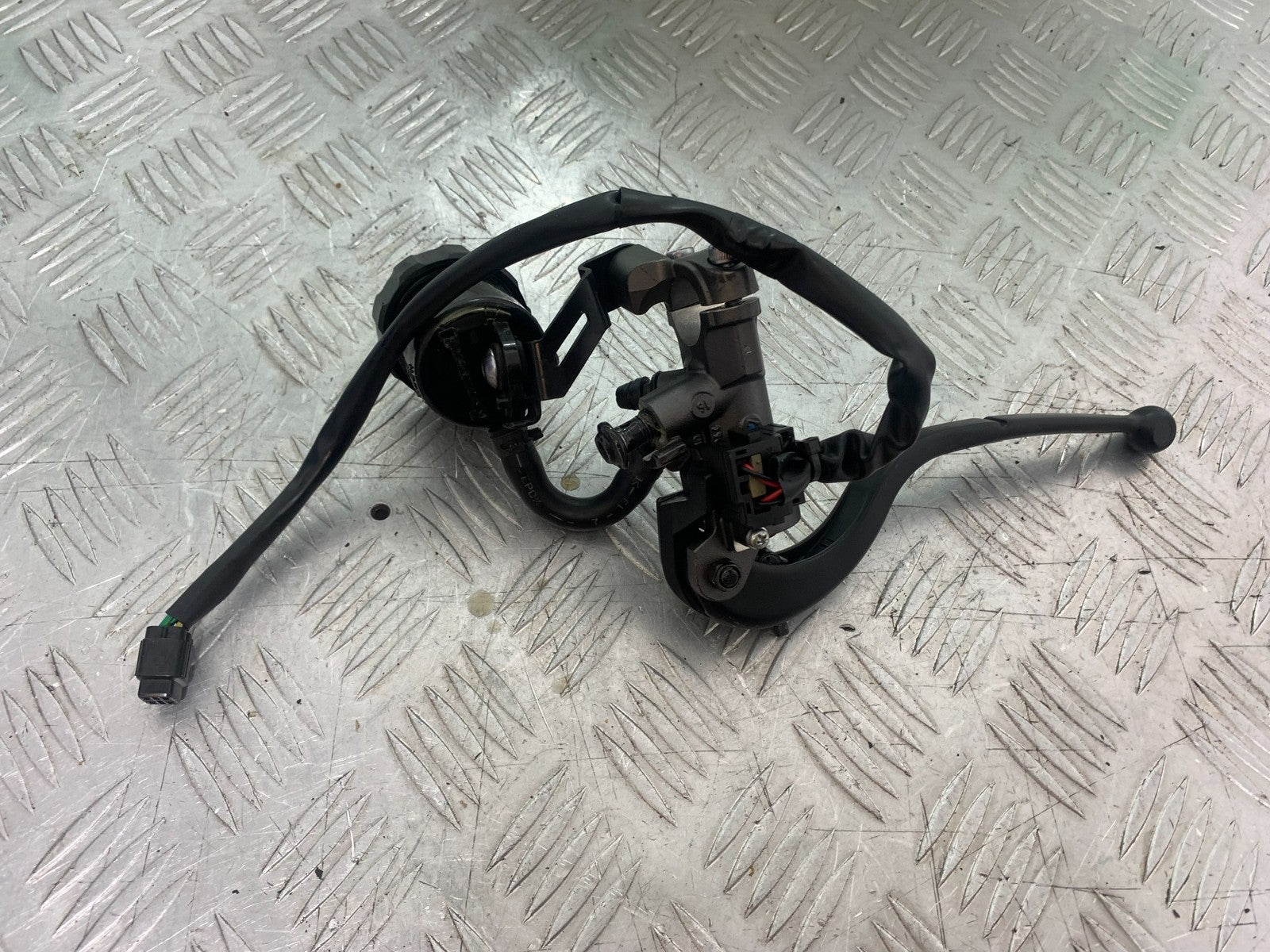 YAMAHA XSR900 XSR 900 BREMBO FRONT MASTER CYLINDER  YEAR 2022-2024 (CMB1215)