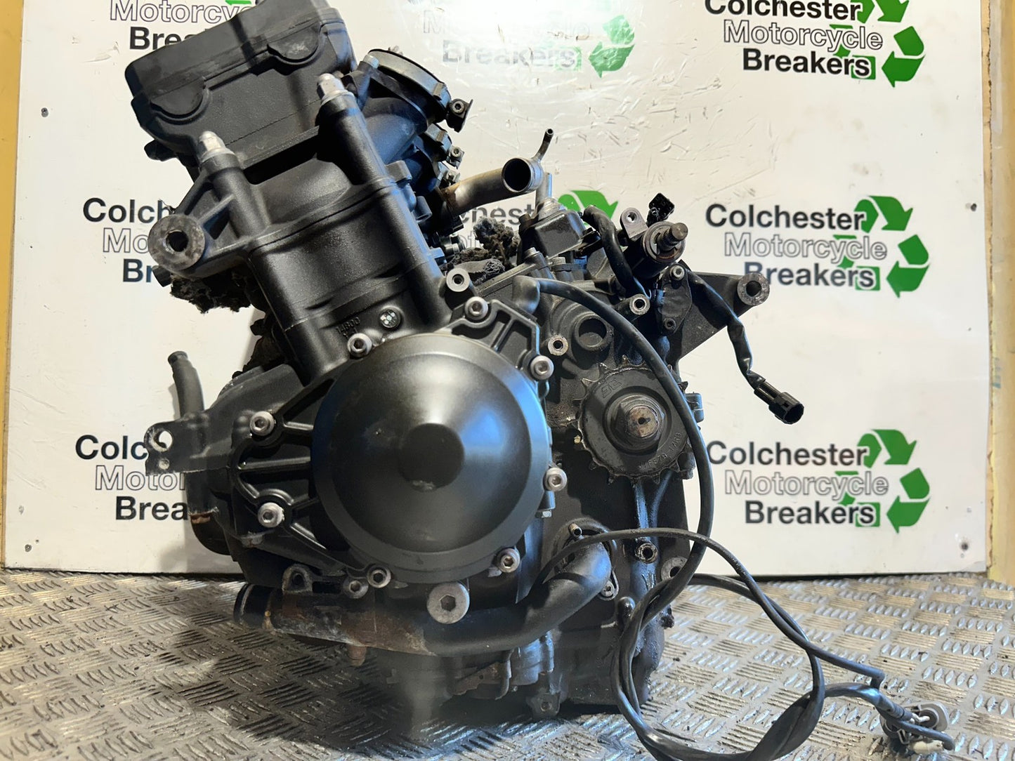 YAMAHA YZF R114 B BIG BANG ENGINE 2009-14 (CMB1175)