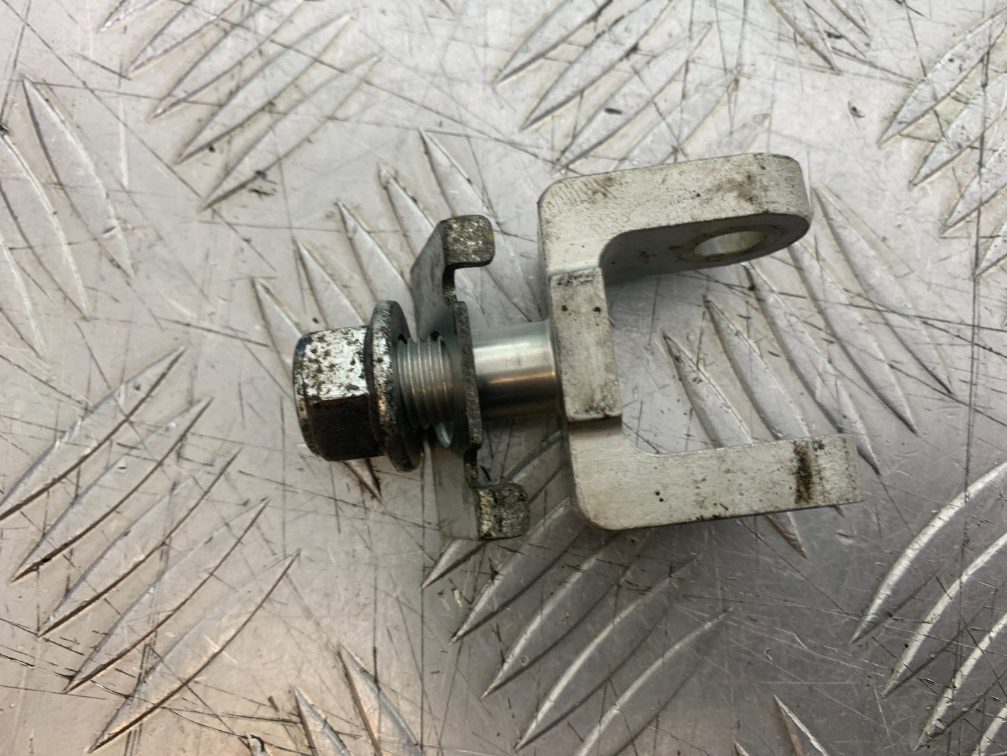 YAMAHA YZF R1 4C8 REAR SHOCK MOUNT  YEAR 2007-2008 (CMB1237)