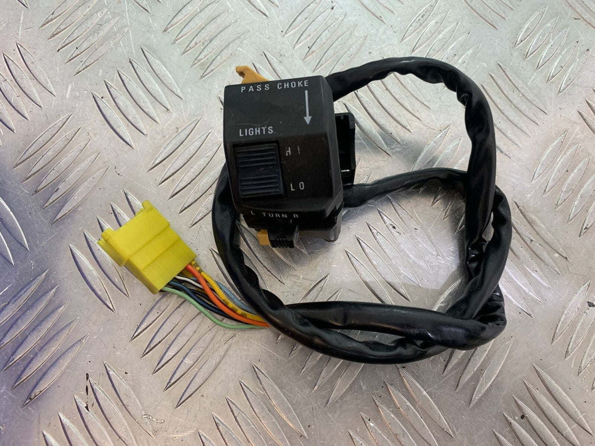 SUZUKI RF900 RF 900 LEFT SWITCH GEAR YEAR 1994-1999 (CMB1020)