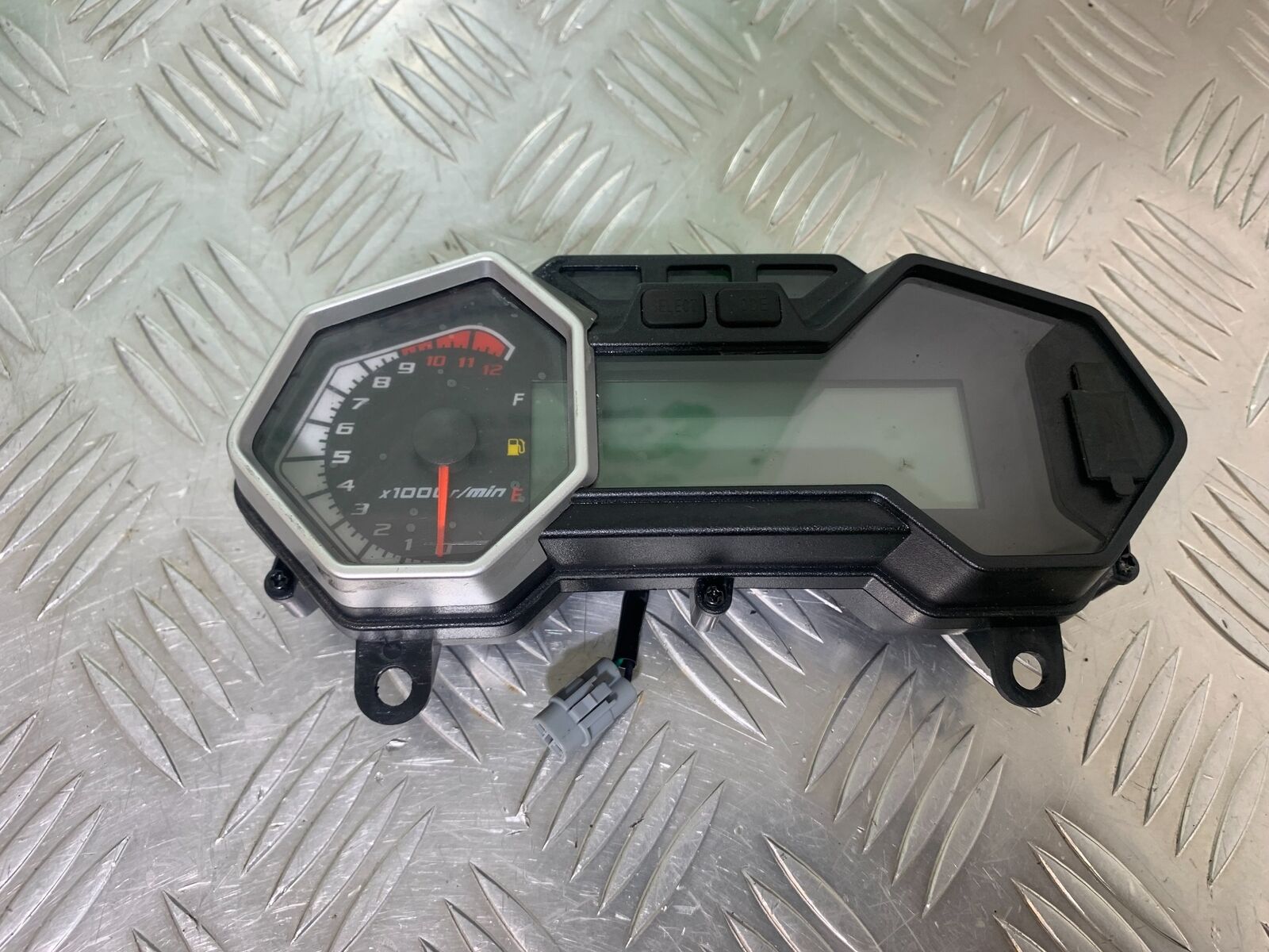 SINNIS TERRAIN 125 CLOCKS SPEEDO DASH YEAR 2024 (CMB1072)