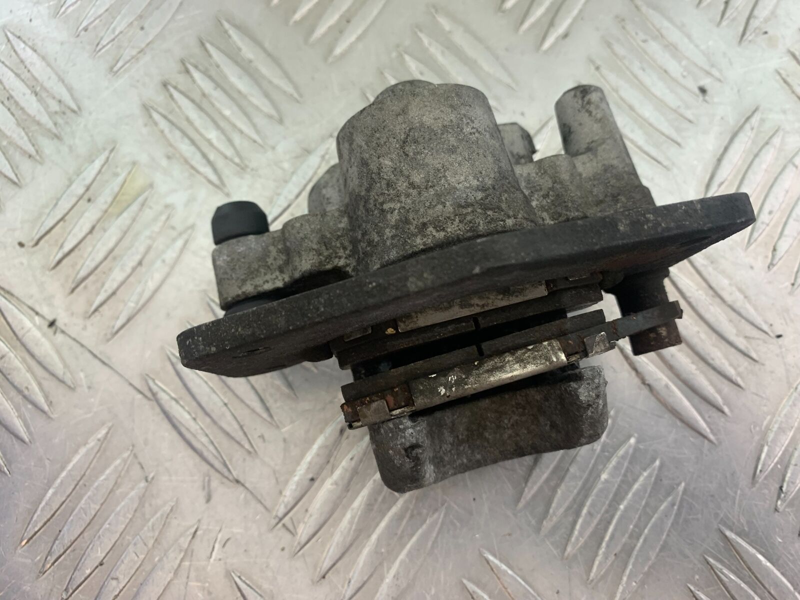 SUZUKI AN 200 UN 200 BURGMAN REAR CALIPER  YEAR 2007-09 (CMB1128)